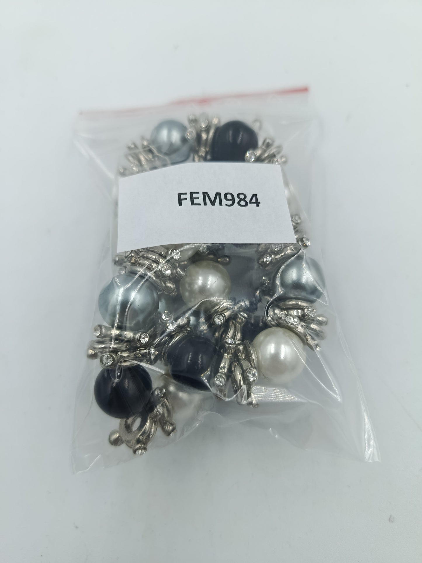 Perlenkette Schwarz Grau Weiß mit Strass Elementen Elegant Glamour Stil