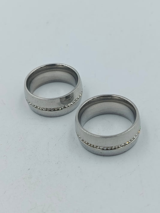 Edelstahl Partnerringe Silberfarben mit Strass Steinen Größe 57 Set