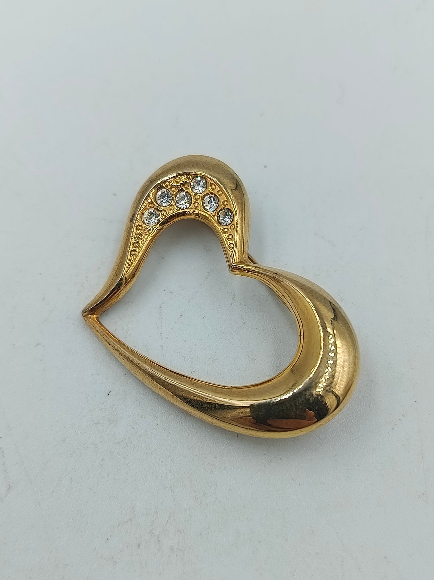 Herz Brosche vergoldet mit Strass elegant romantisch goldfarbener Schmuck