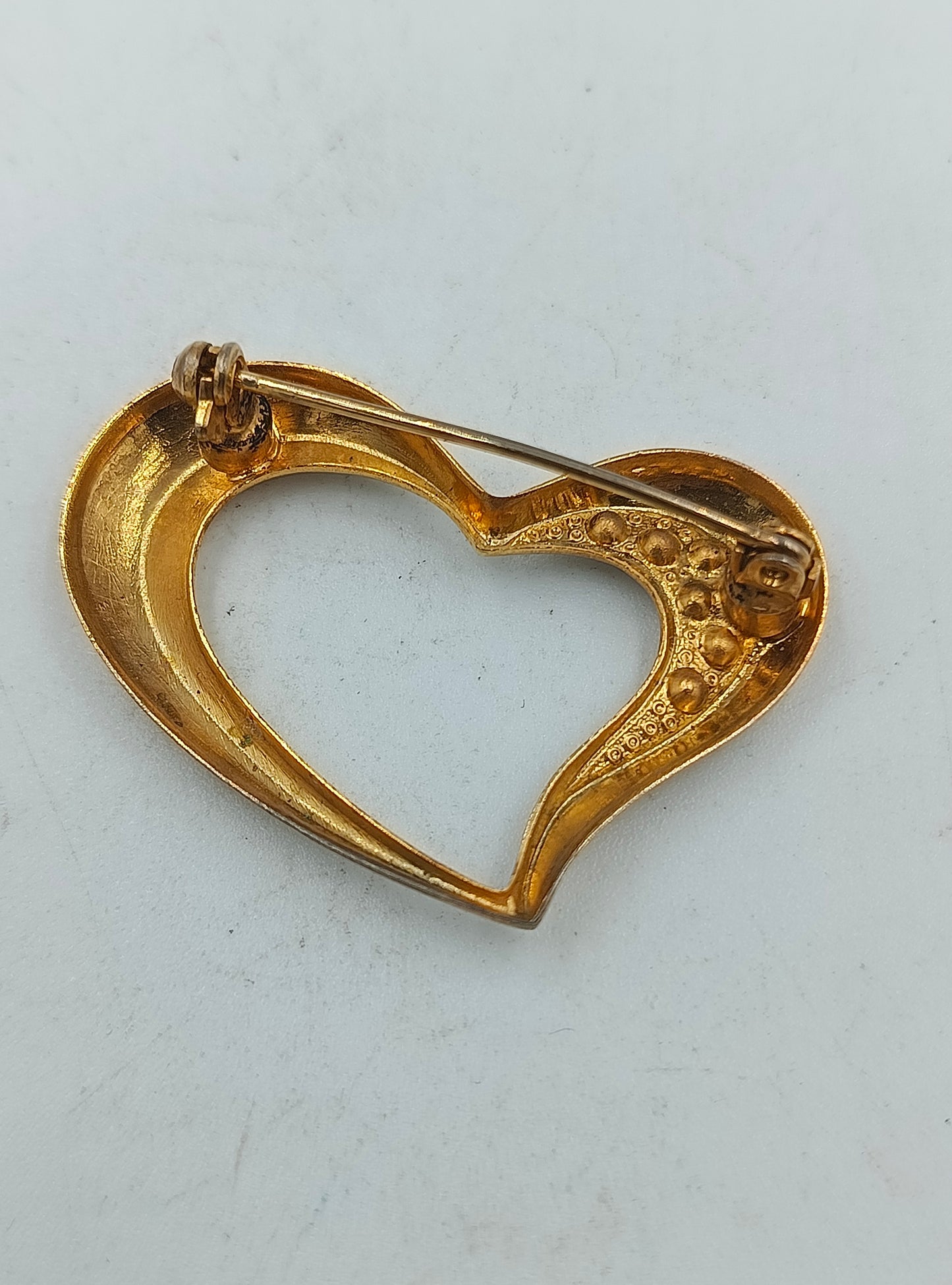 Herz Brosche vergoldet mit Strass elegant romantisch goldfarbener Schmuck