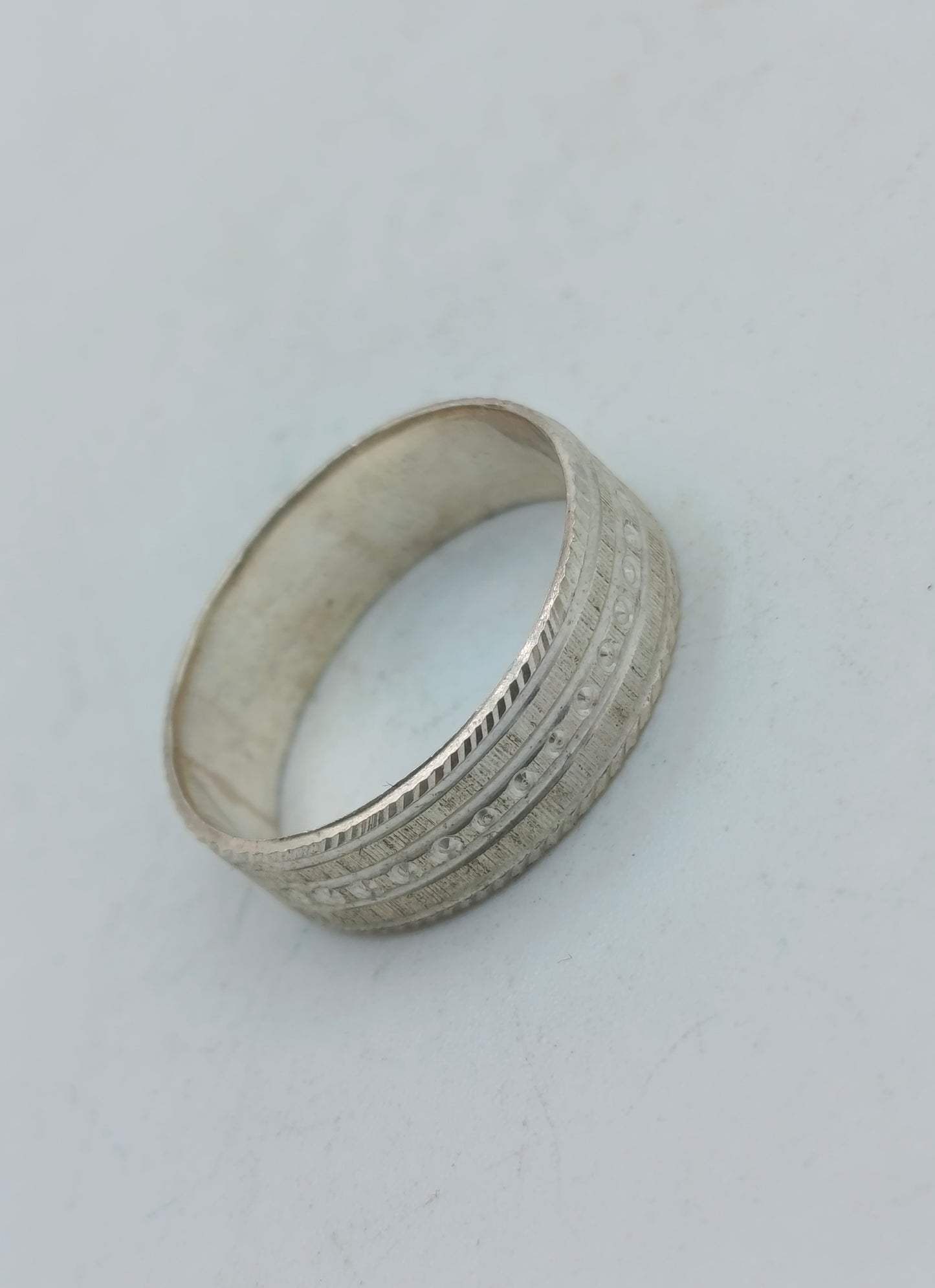 925 Silber Bandring mit Ziseliertem Muster Gr61 Klassisch