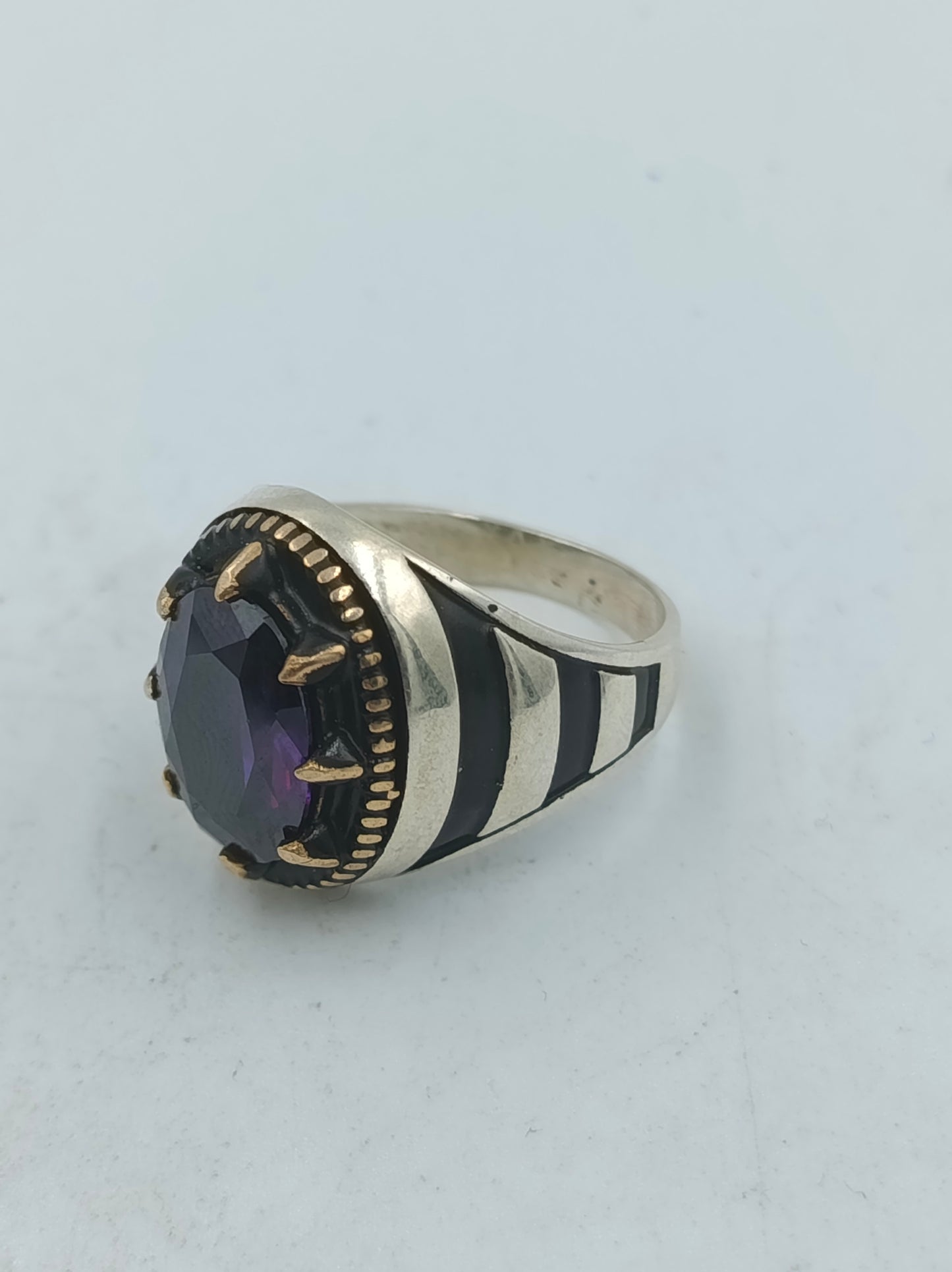 Silber Herrenring Lila Stein Antik Stil Gold Akzent Gr62 Elegant