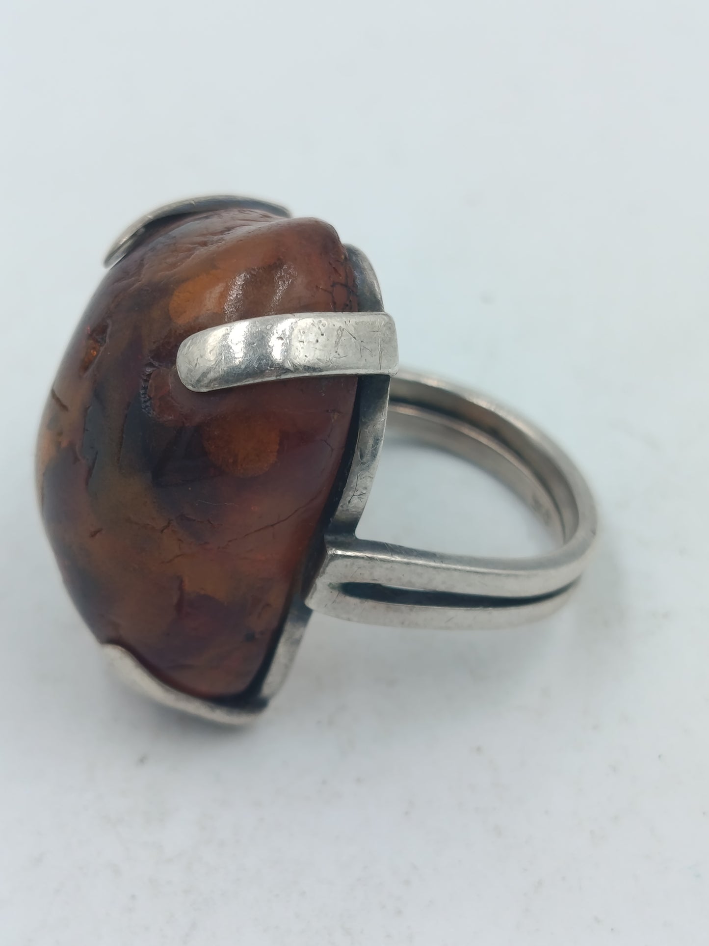 925 Silber Ring mit großem Bernstein Modern Handgefertigt