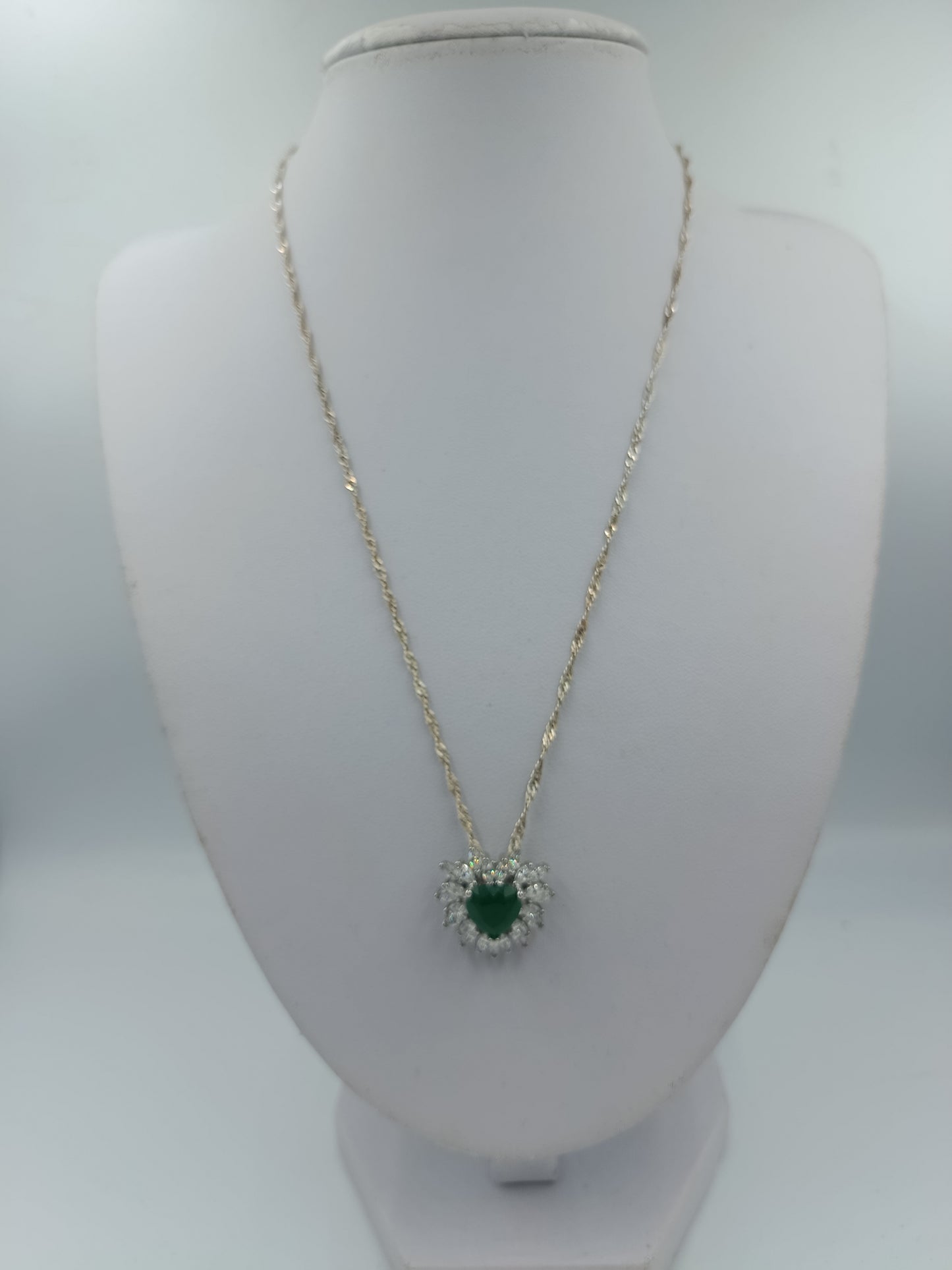 925 Silber Halskette mit grünem Herzstein und Zirkonia