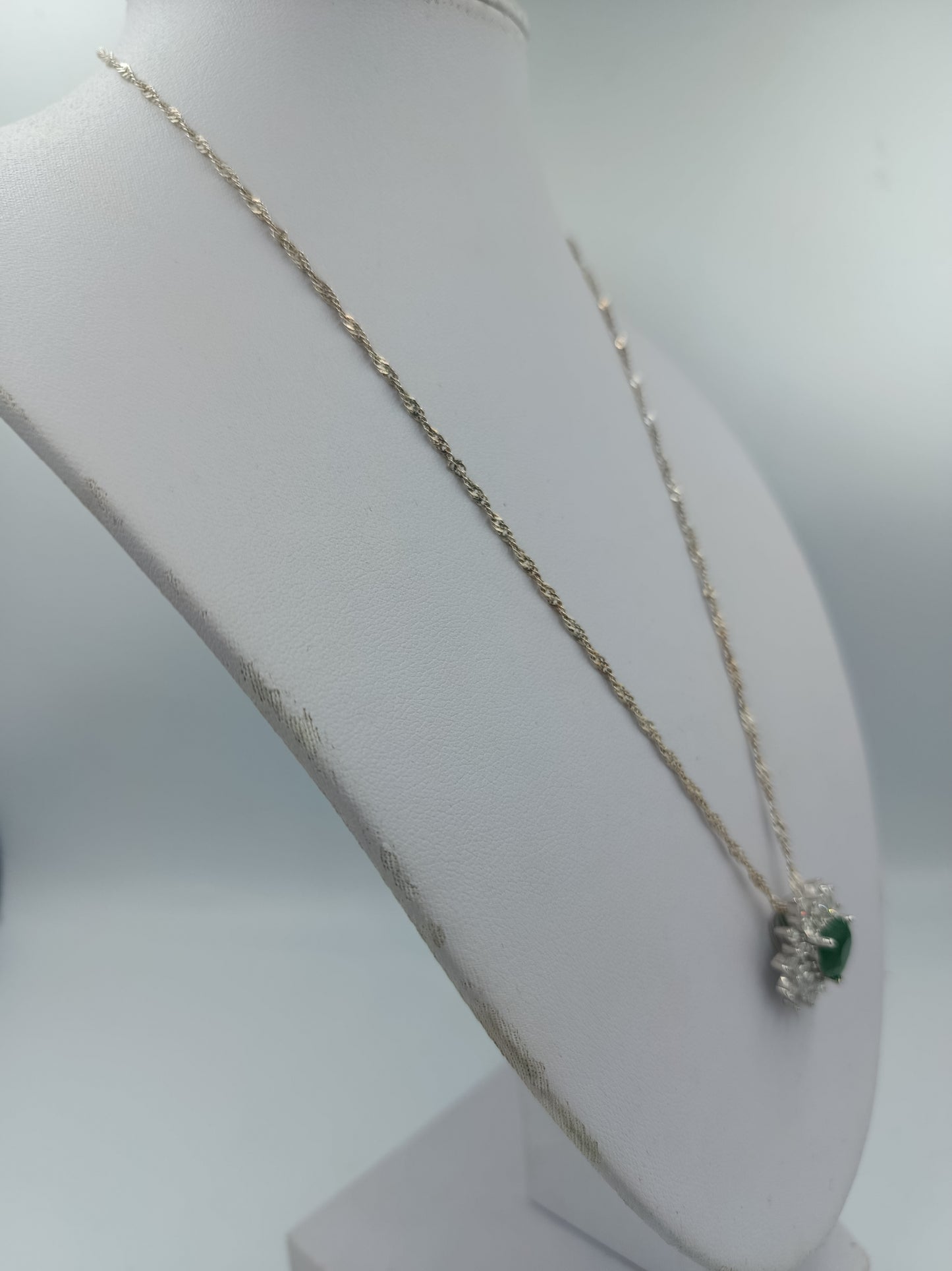 925 Silber Halskette mit grünem Herzstein und Zirkonia