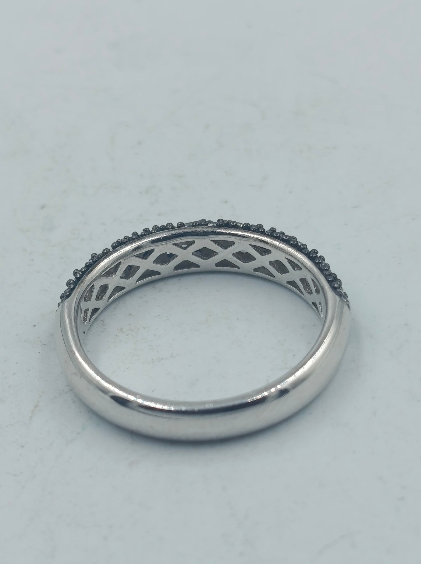 925 Silber Ring mit klaren Kristallen in pavé Optik