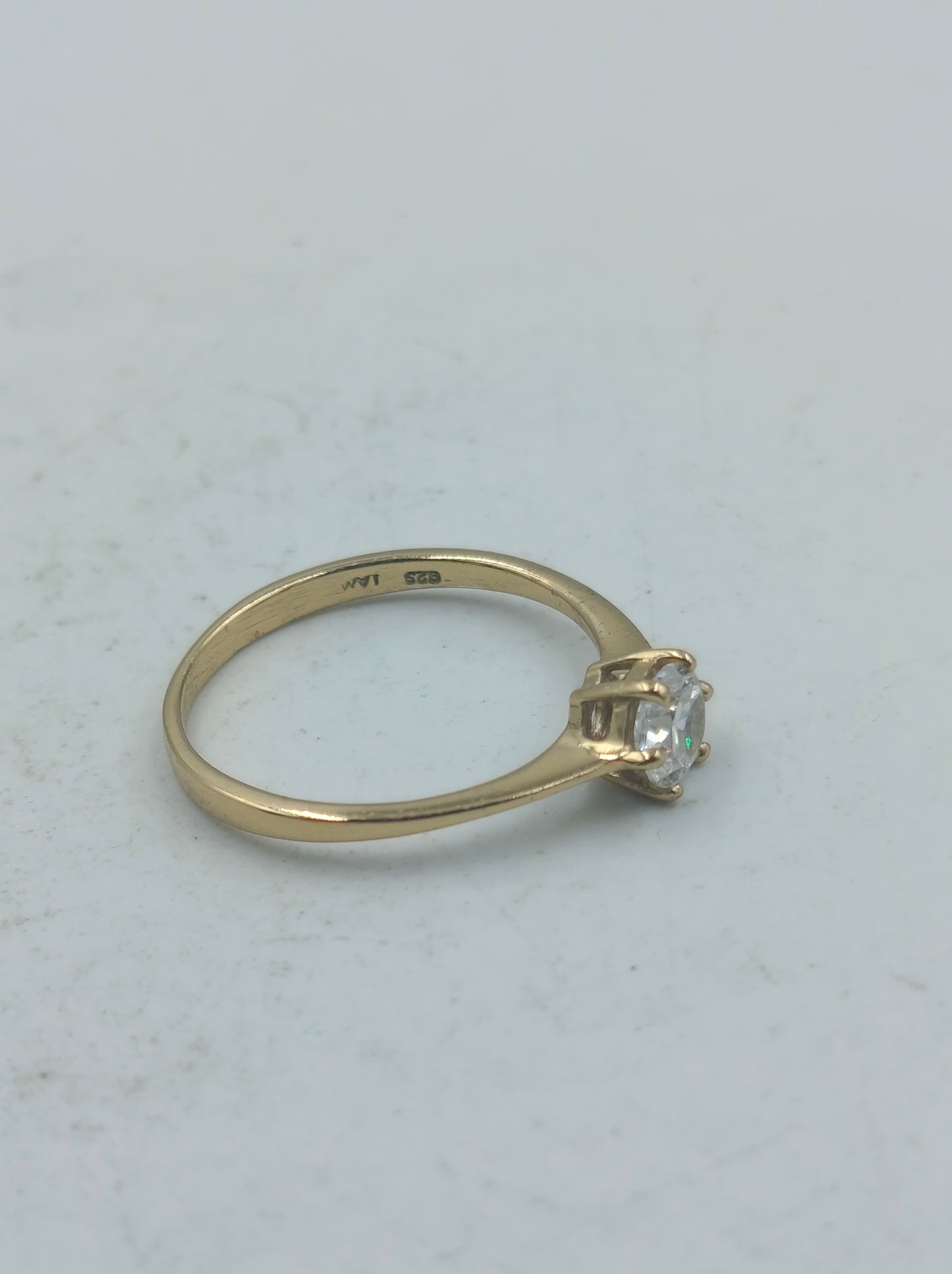 925 Silber Ring vergoldet mit funkelnden klarem Stein