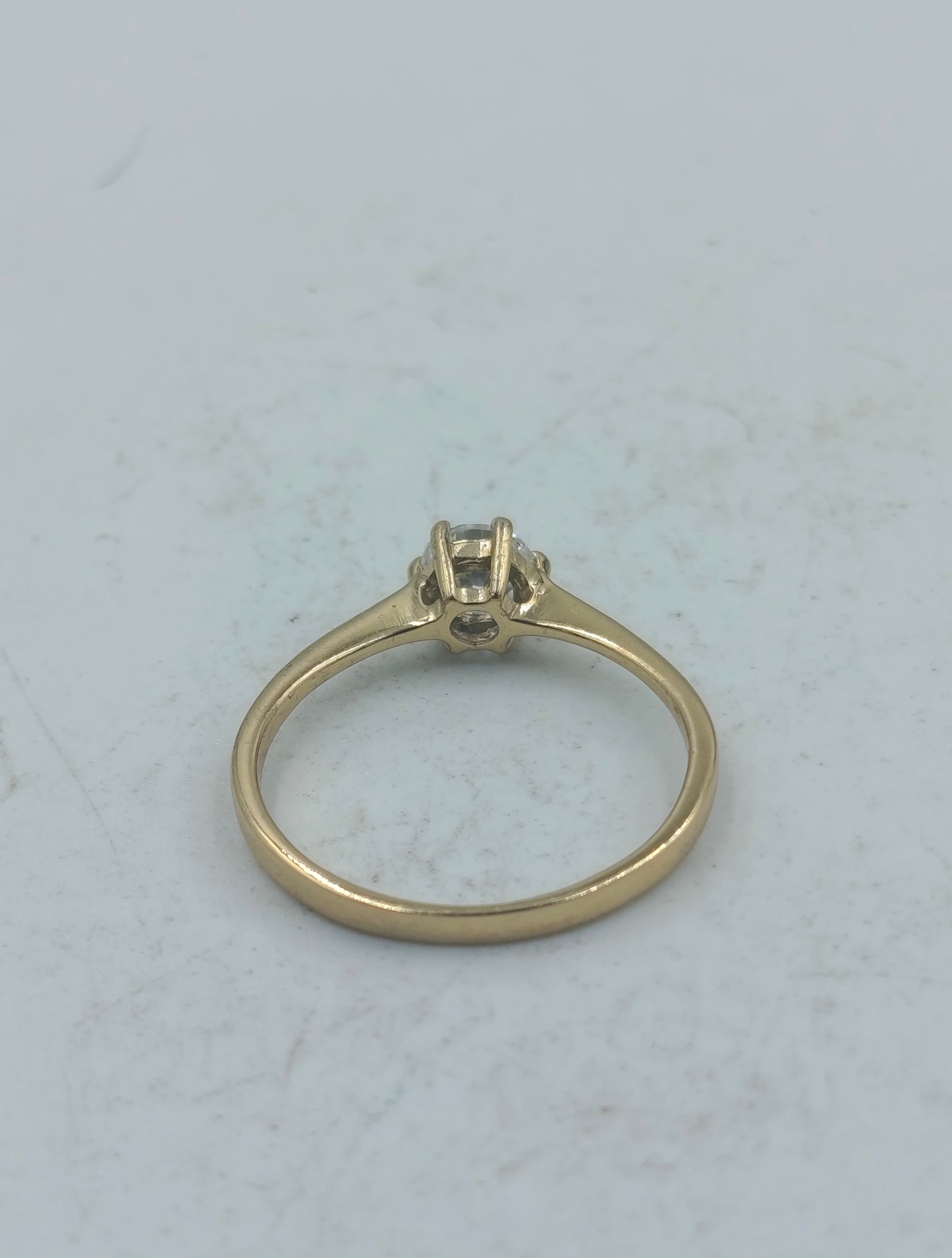 925 Silber Ring vergoldet mit funkelnden klarem Stein