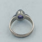 925er Silberring mit violettem Cabochonstein Zeitloses schlichtes Design