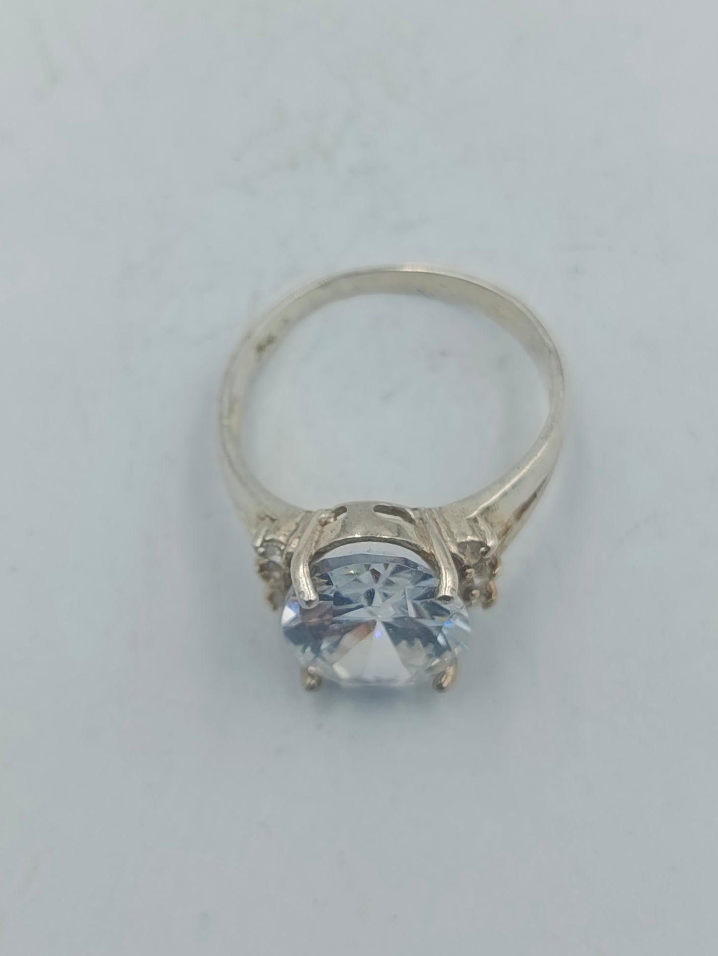 Eleganter 925 Silber Ring mit großem klaren Stein Klassische elegante Fassung