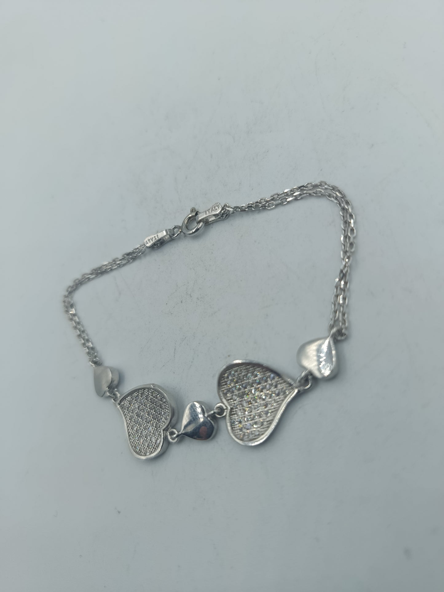 Silberarmband mit Herzdesign glitzernde Herz Elemente 925 Silber