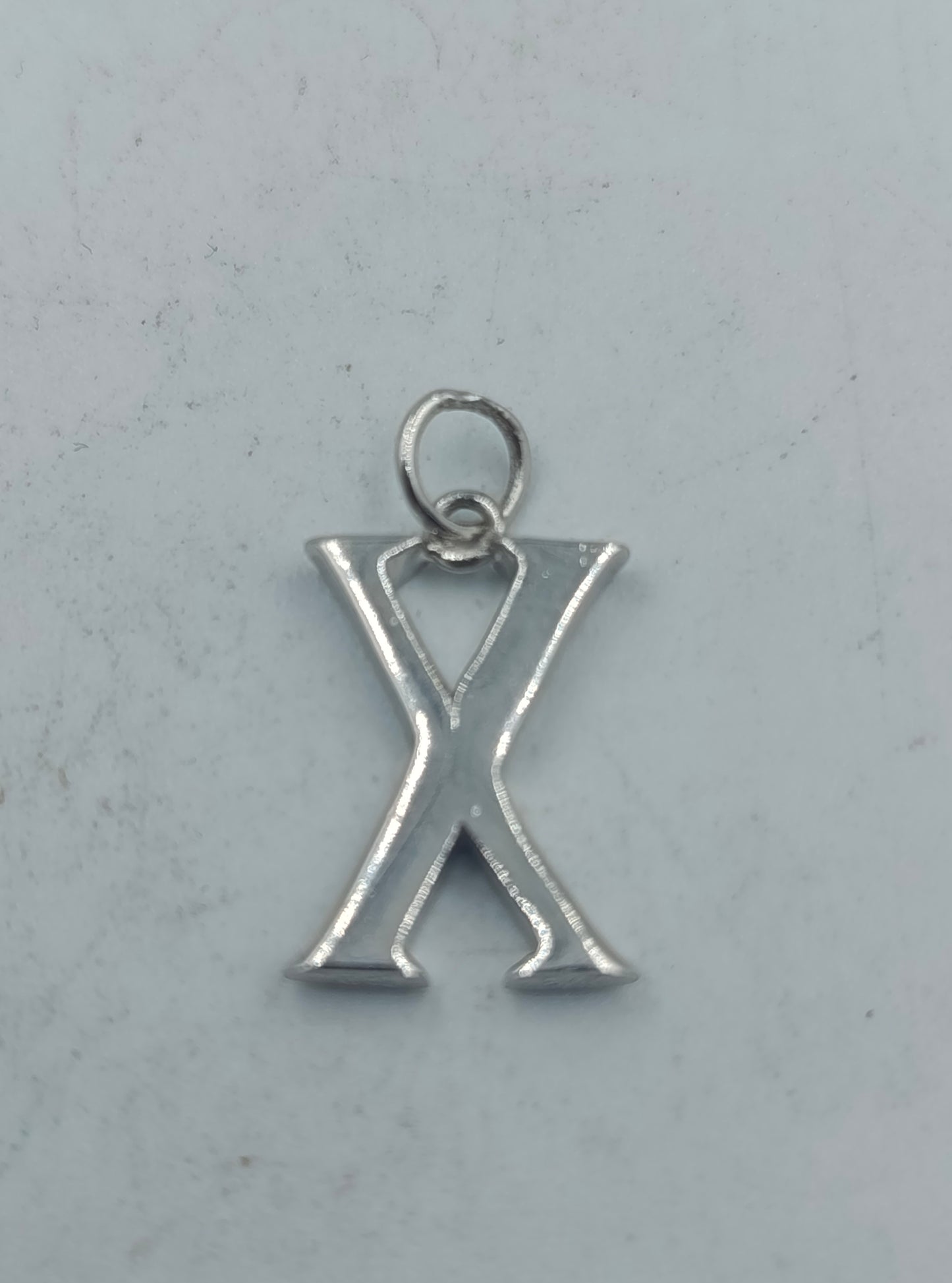 Silberner Anhänger Buchstabe X schlicht elegant 925