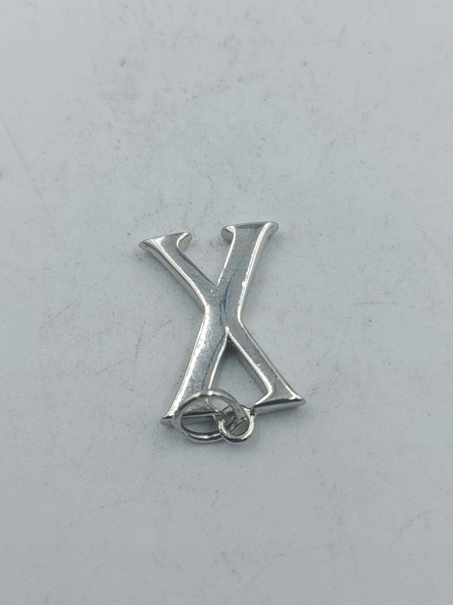 Silberner Anhänger Buchstabe X schlicht elegant 925