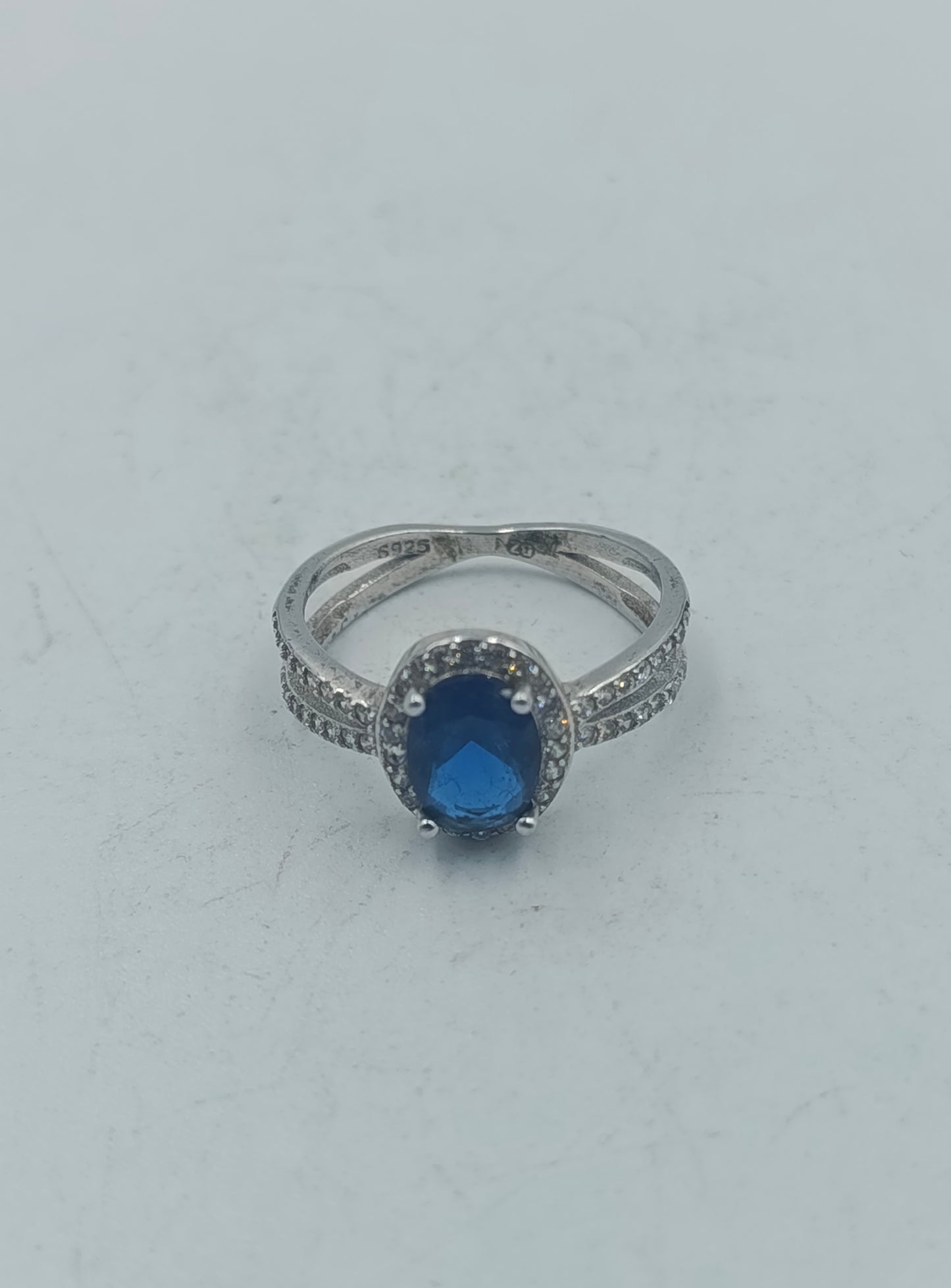 Ring 925 Silber mit blauem Stein elegantes Design