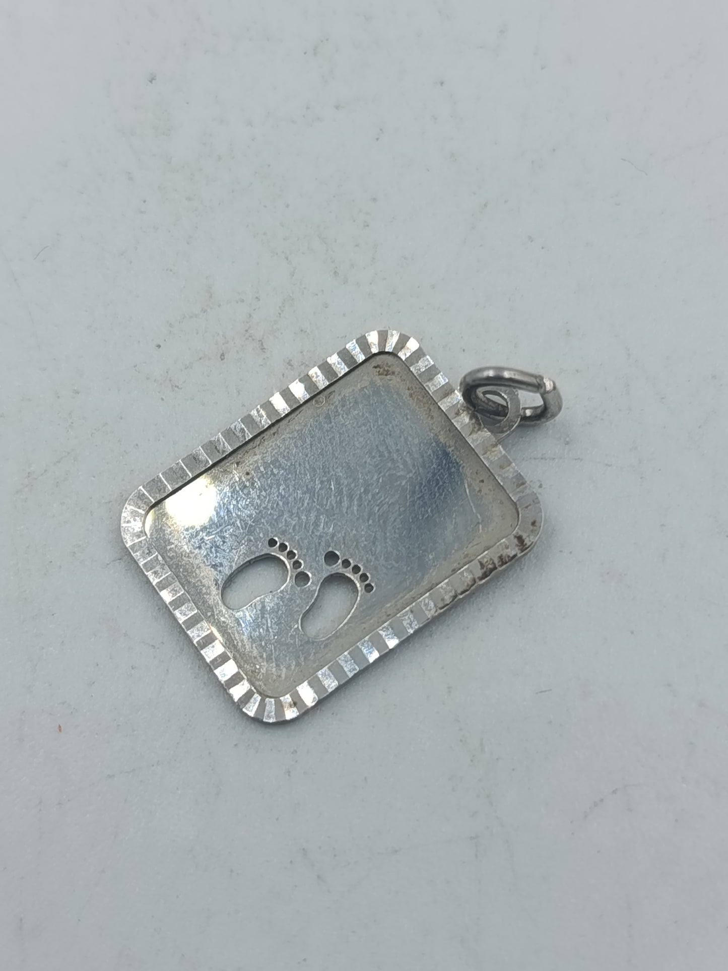 Silber Anhänger rechteckig mit Babyfuß Motiv 925