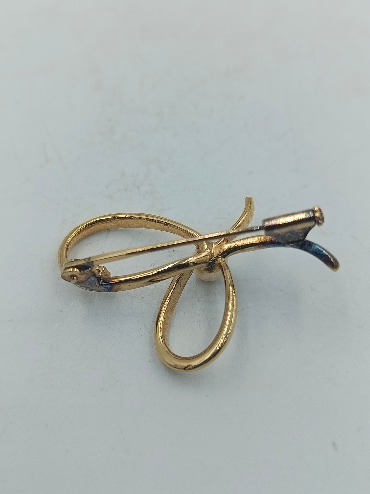 Elegante 925er Silber Brosche mit Edle Perle als Mittelpunkt