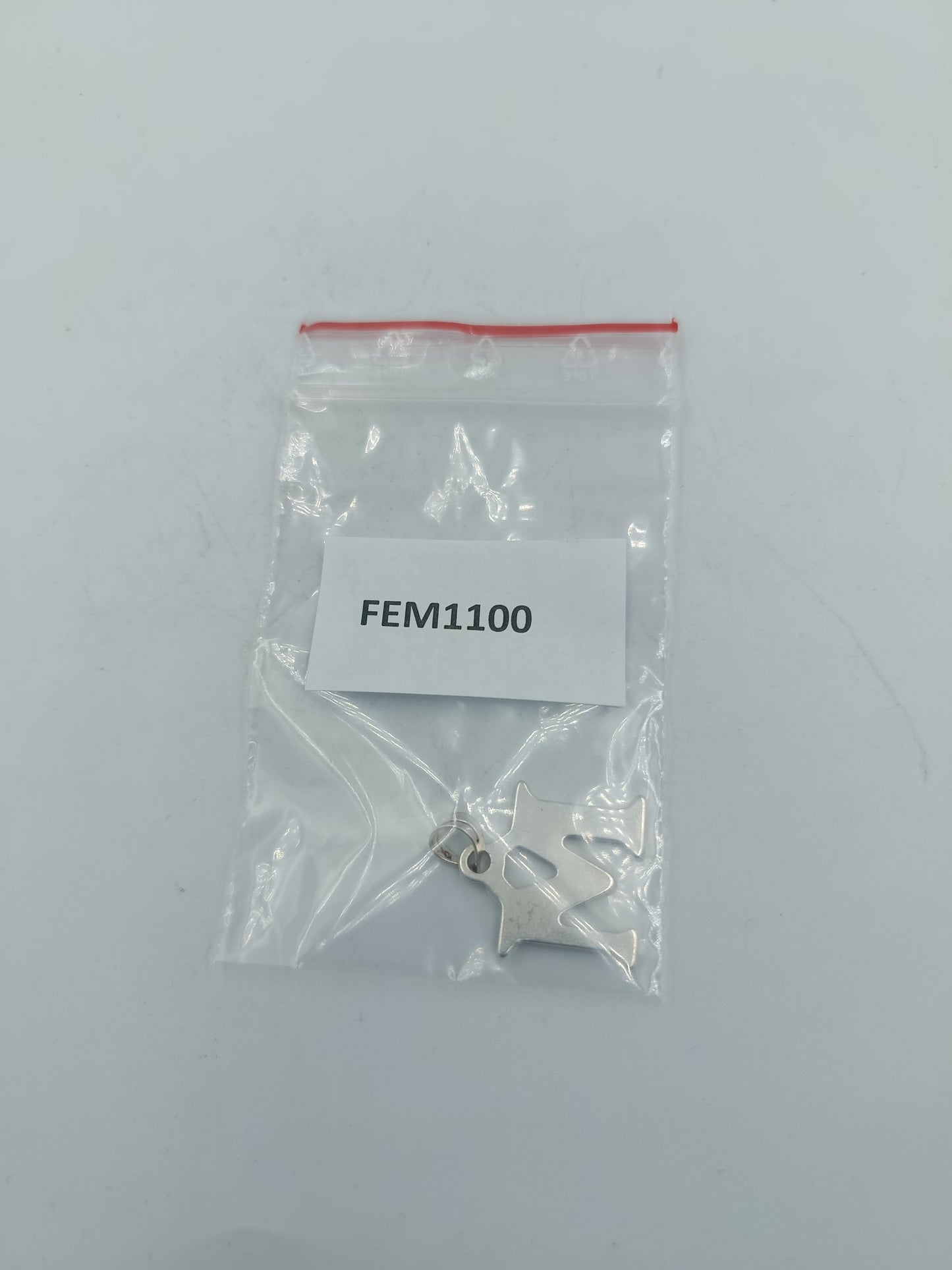 925 Silber Anhänger Buchstabe M Zeitloses und minimalistisches Design