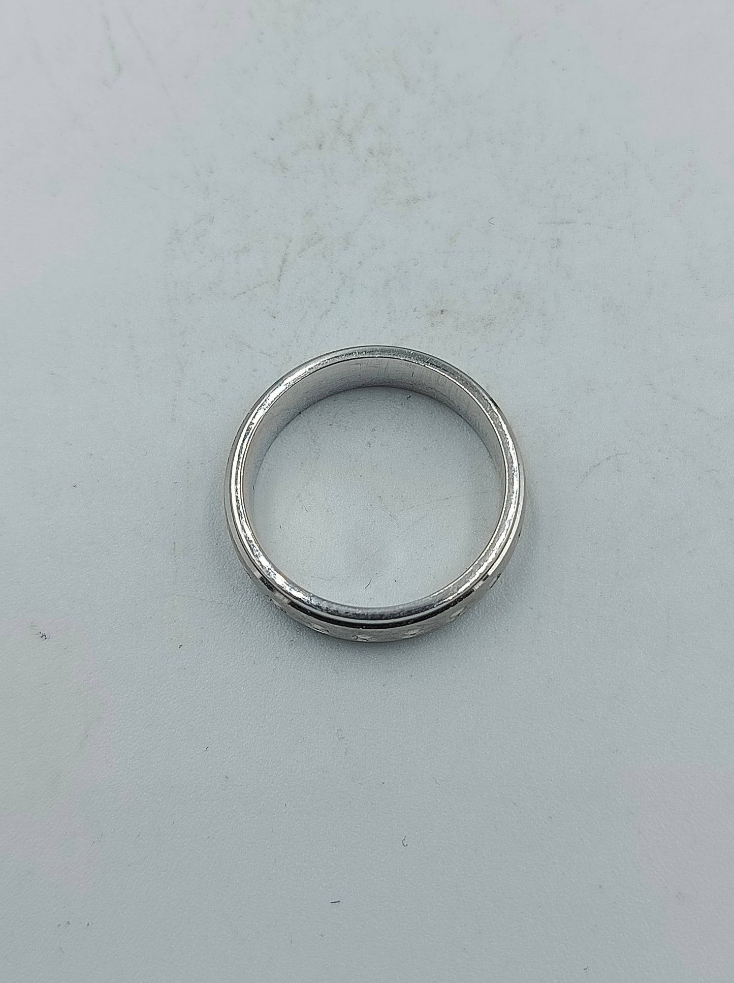 925 Silberring mit feiner Mustergravur Schlichtes zeitloses Design