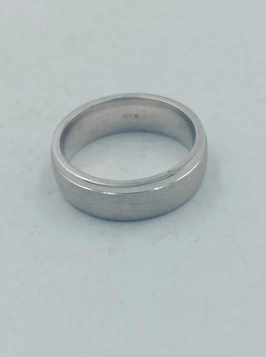 Schlichter 925er Silberring mit klarer Linienführung Gr. 50