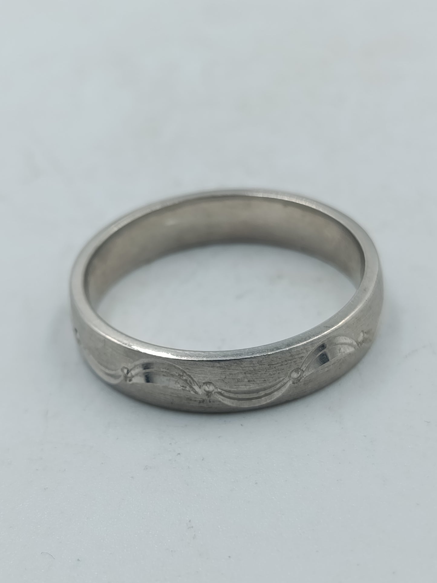 925 Silber Ring mit eingraviertem Muster Zeitloses klassisches Design gr70
