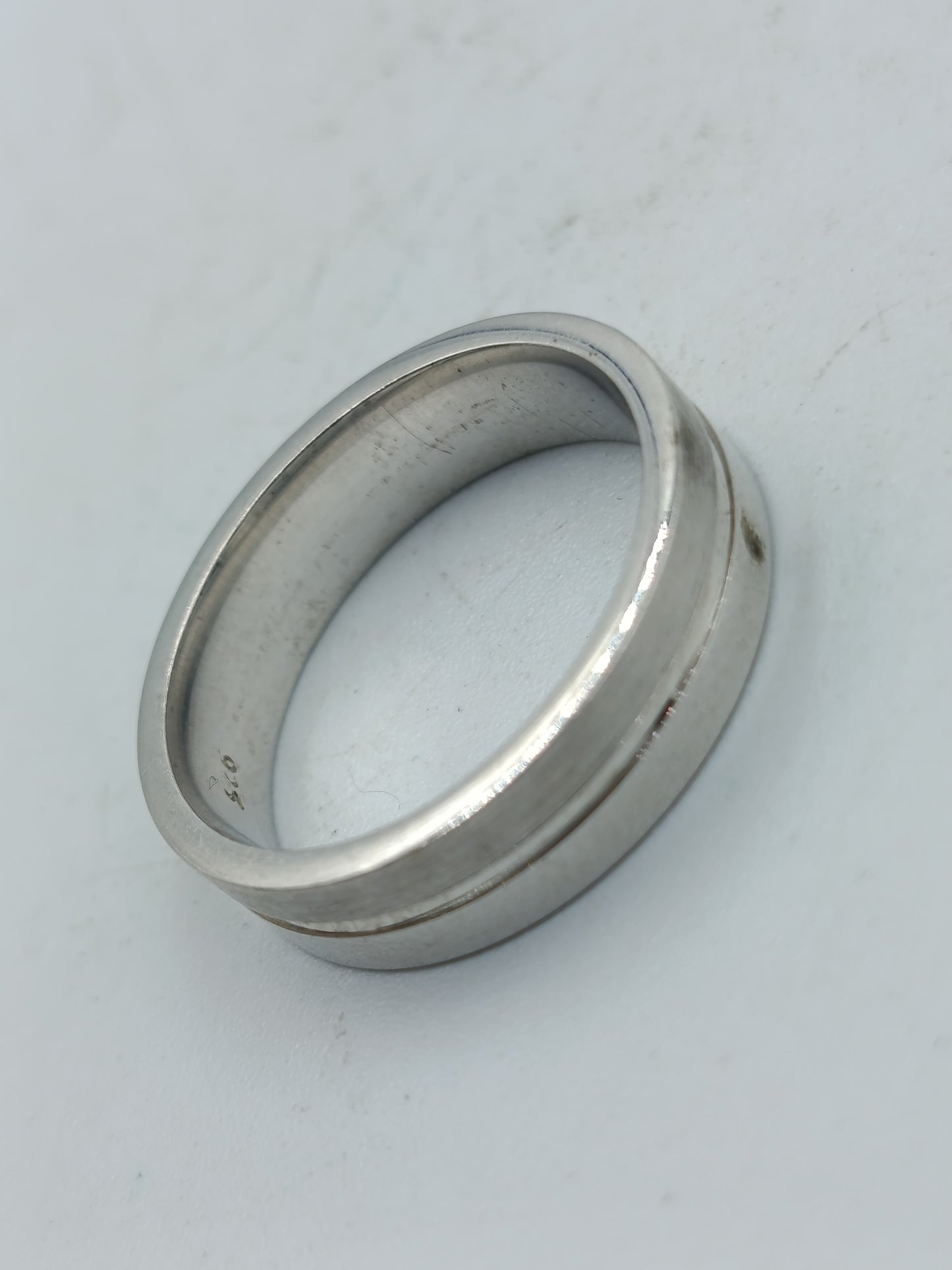 Eleganter Bandring aus 925 Silber mit feiner Liniengravur Gr 53