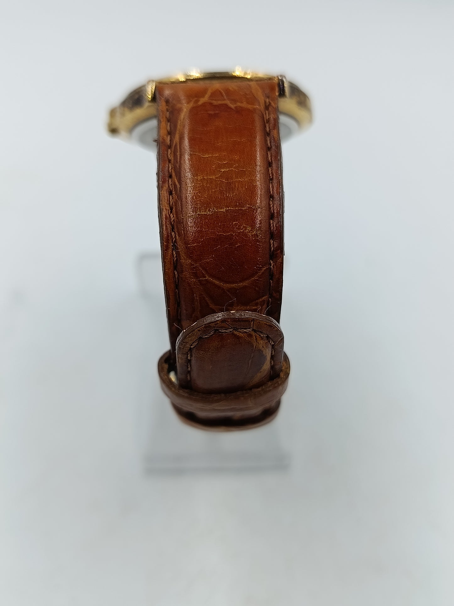 Vintage MC Armbanduhr mit Datumsanzeige und braunem Lederarmband