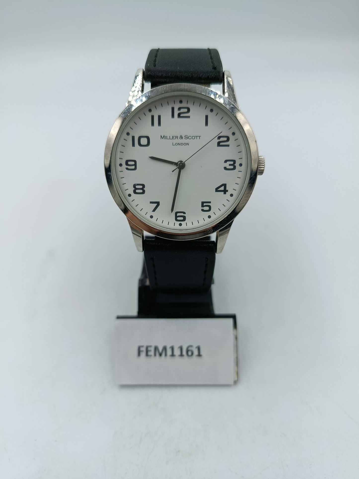 Schlichte Miller und Scott Armbanduhr klassisches Design  gut ablesbares Zifferblatt
