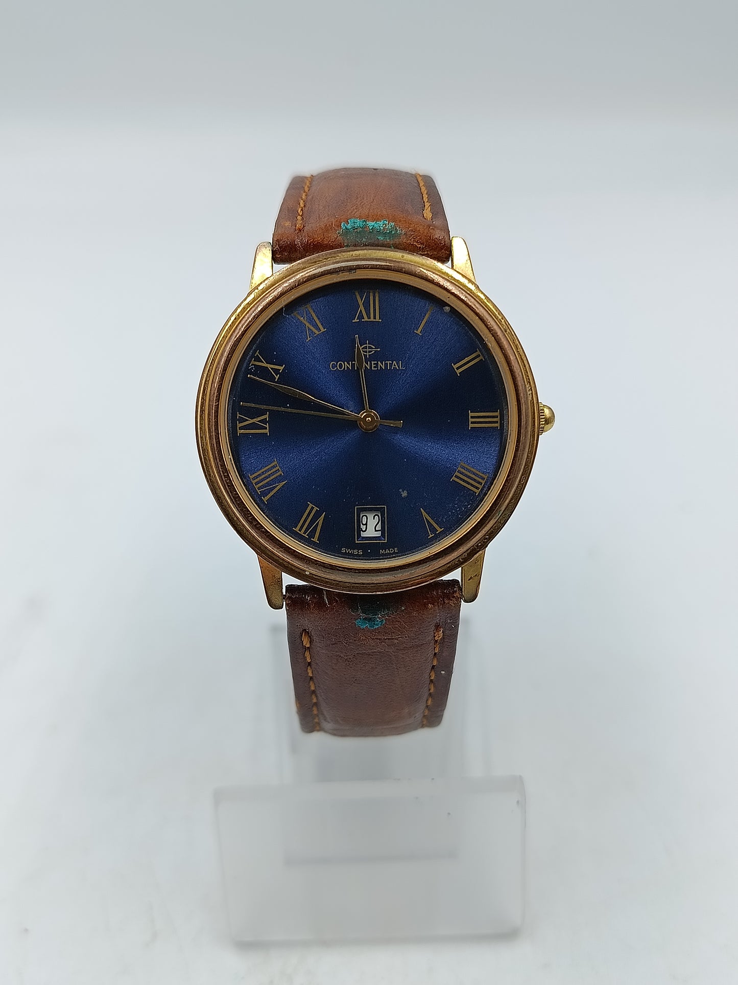 Continental Armbanduhr mit blauem Zifferblatt Klassisches Swiss Made Design