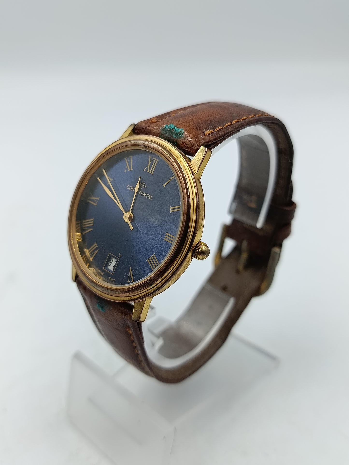 Continental Armbanduhr mit blauem Zifferblatt Klassisches Swiss Made Design