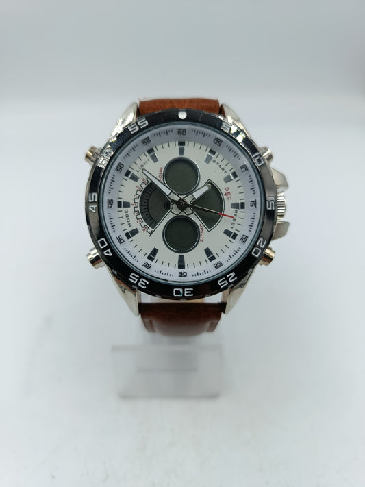 Herren Armbanduhr Weiss Schwarz mit braunem Band Sportlich modernes Design