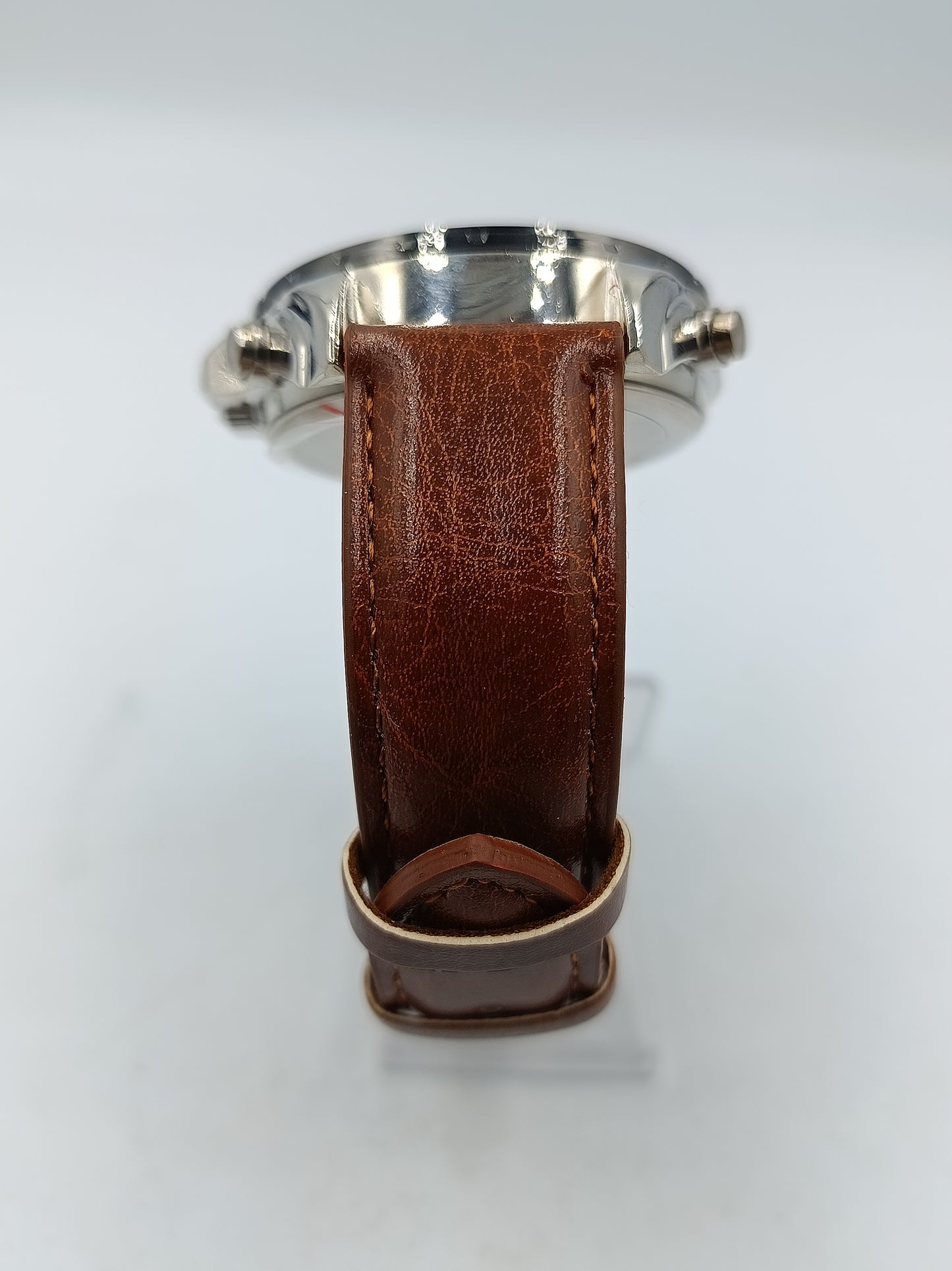 Herren Armbanduhr Weiss Schwarz mit braunem Band Sportlich modernes Design