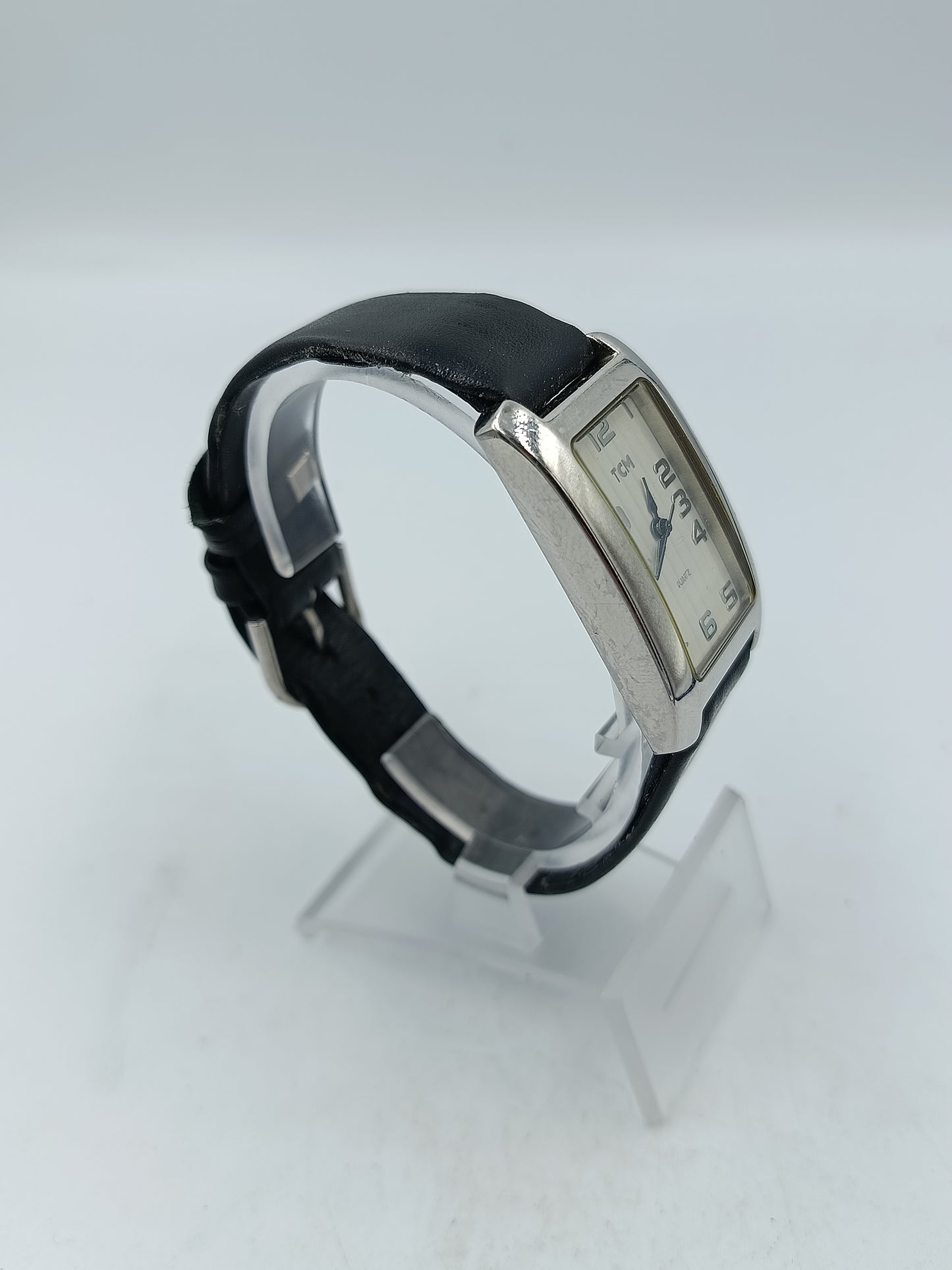 TCM rechteckige Quartz Armbanduhr mit schwarzem Lederband