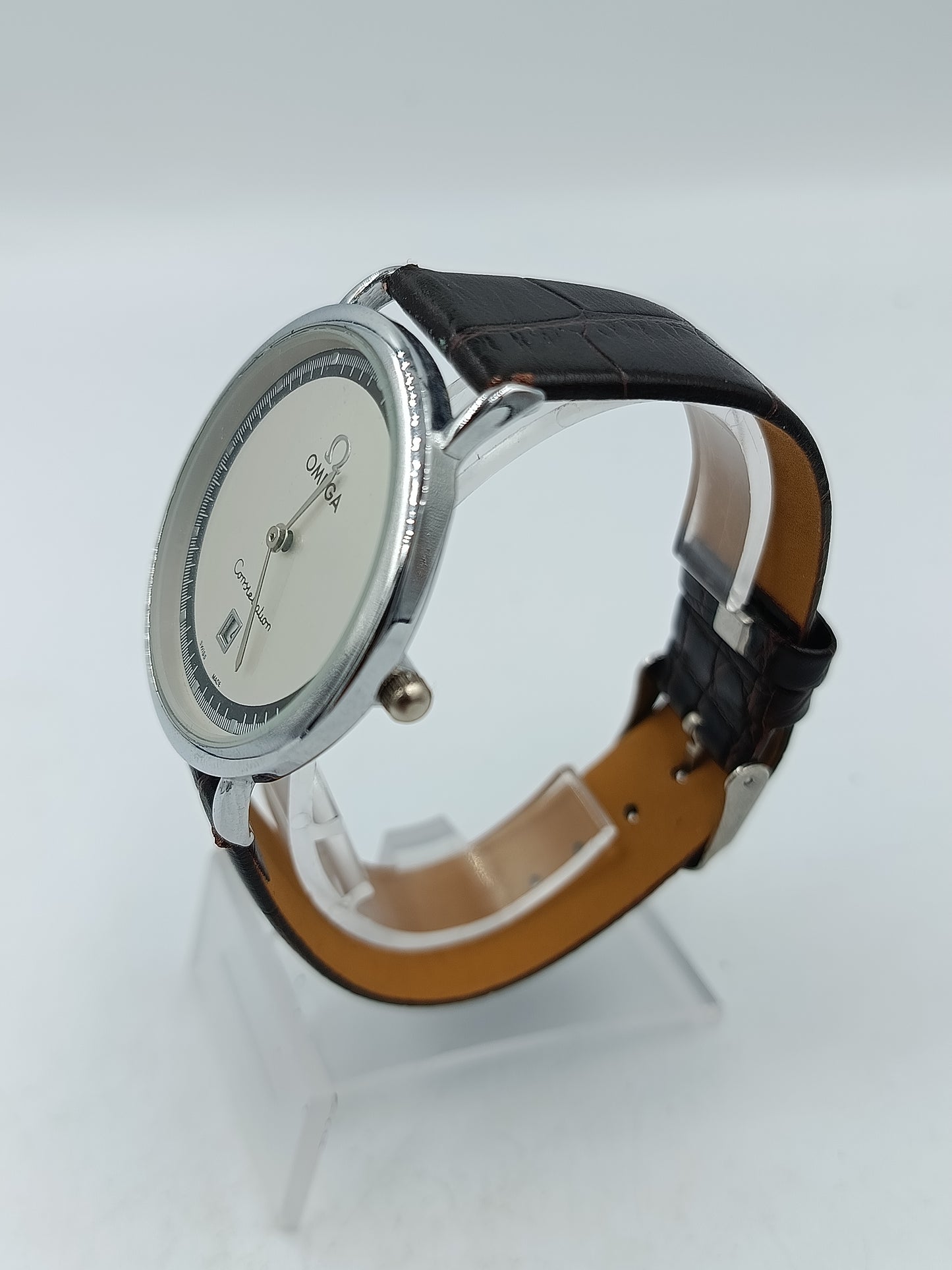 Schwarze Damen Uhr Klassisch Zeitloser Look trotz Defekt