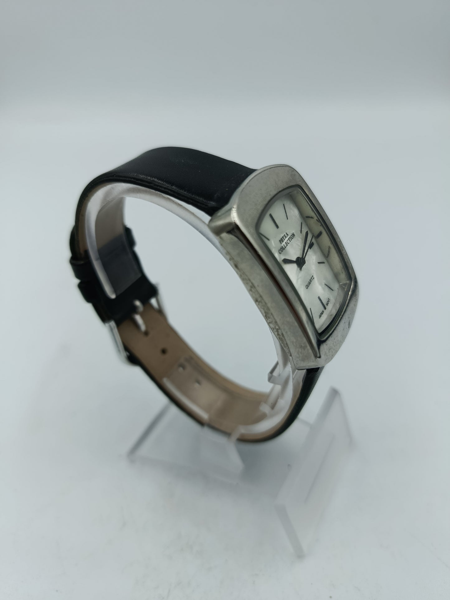 Petra Collection Damen Armbanduhr Rechteckiges zeitloses Design