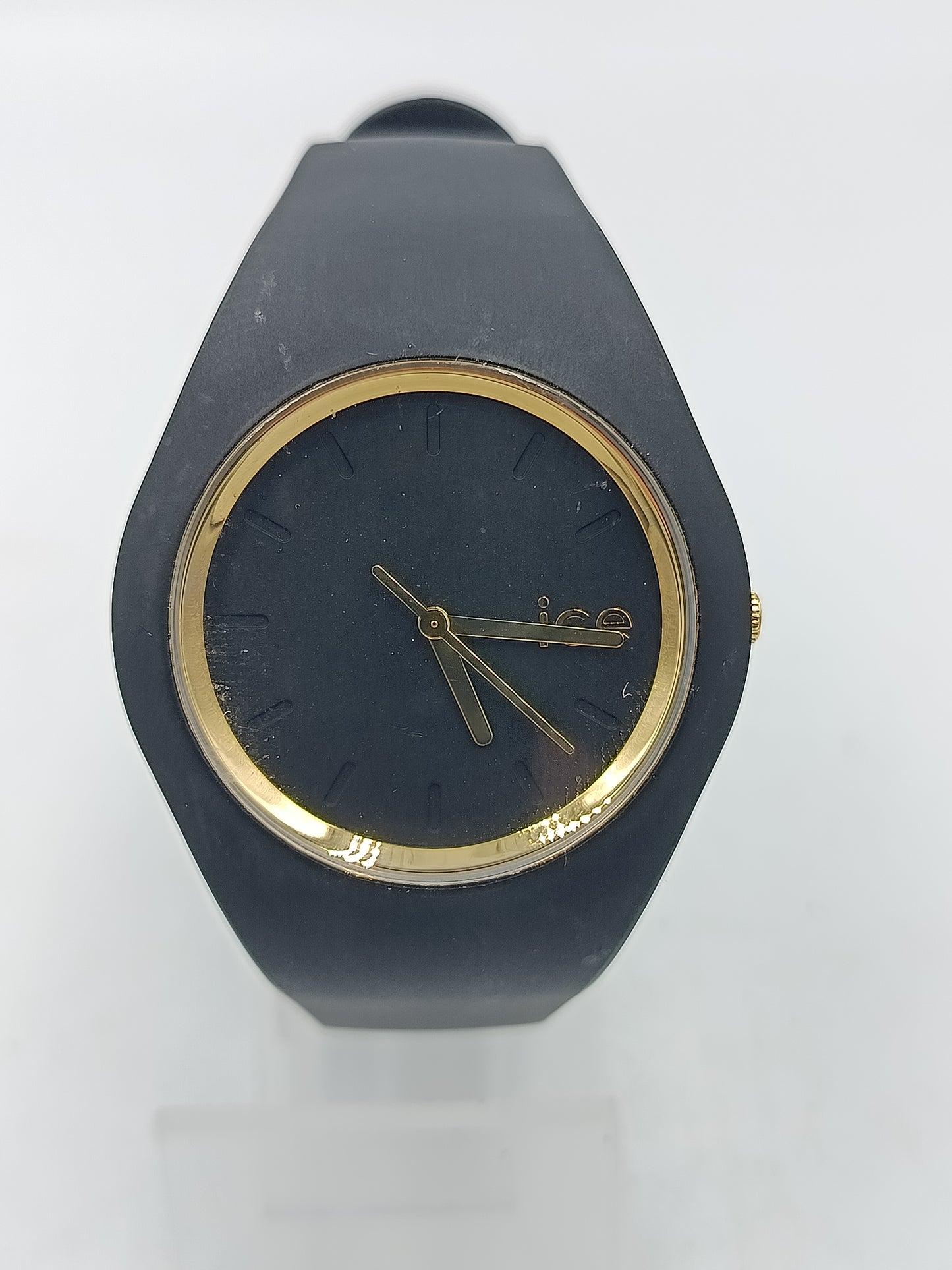 Ice-Watch Schwarz Gold Silikonarmband Schlichtes modernes Design