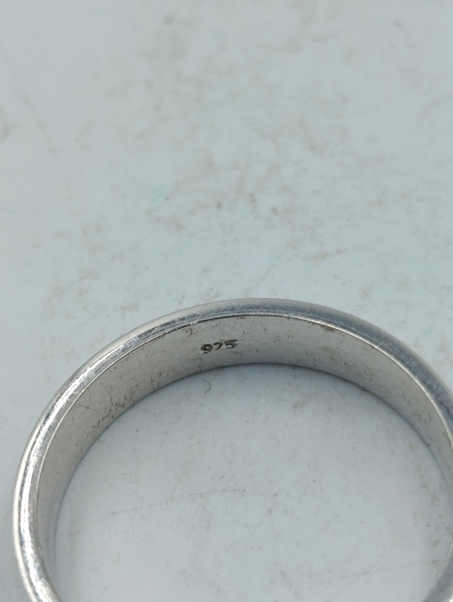 Zeitloser 925 Silberring in Groesse 70 mit eleganter Verarbeitung und hochwertiger Materialqualitaet