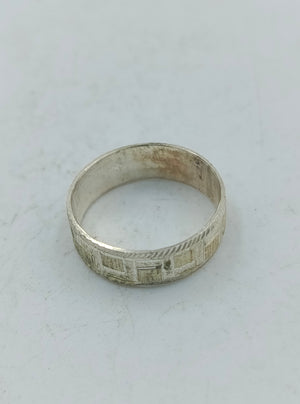 Eleganter 925er Silberring mit Design Gr70
