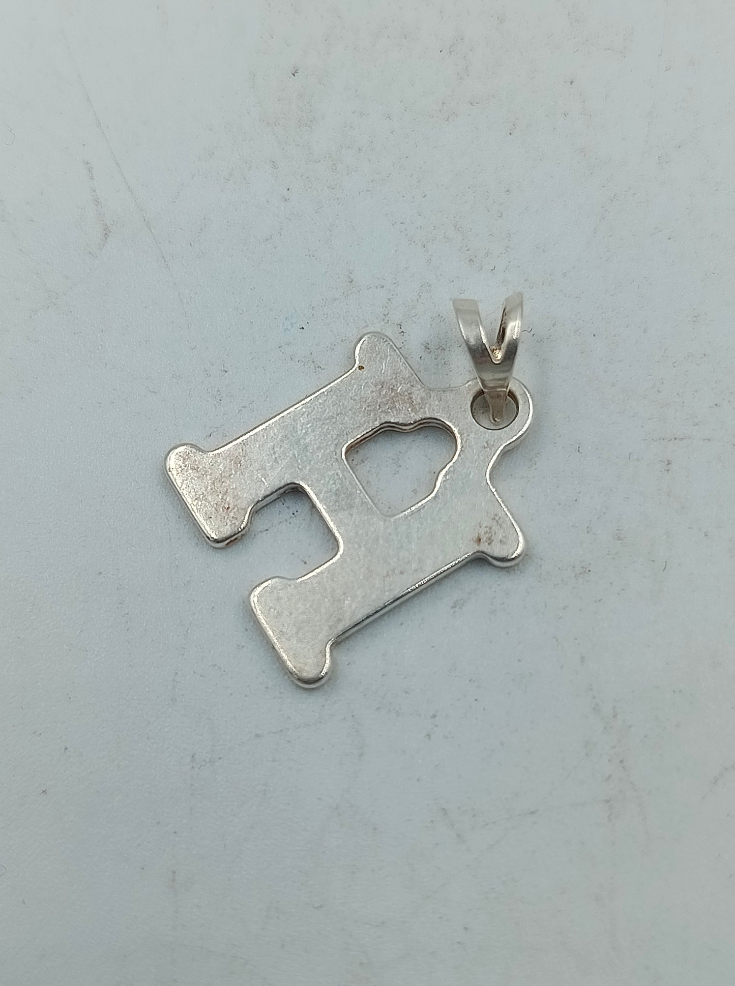 Minimalistischer 925er Silber Anhänger  zeitlos elegant und kombinierbar