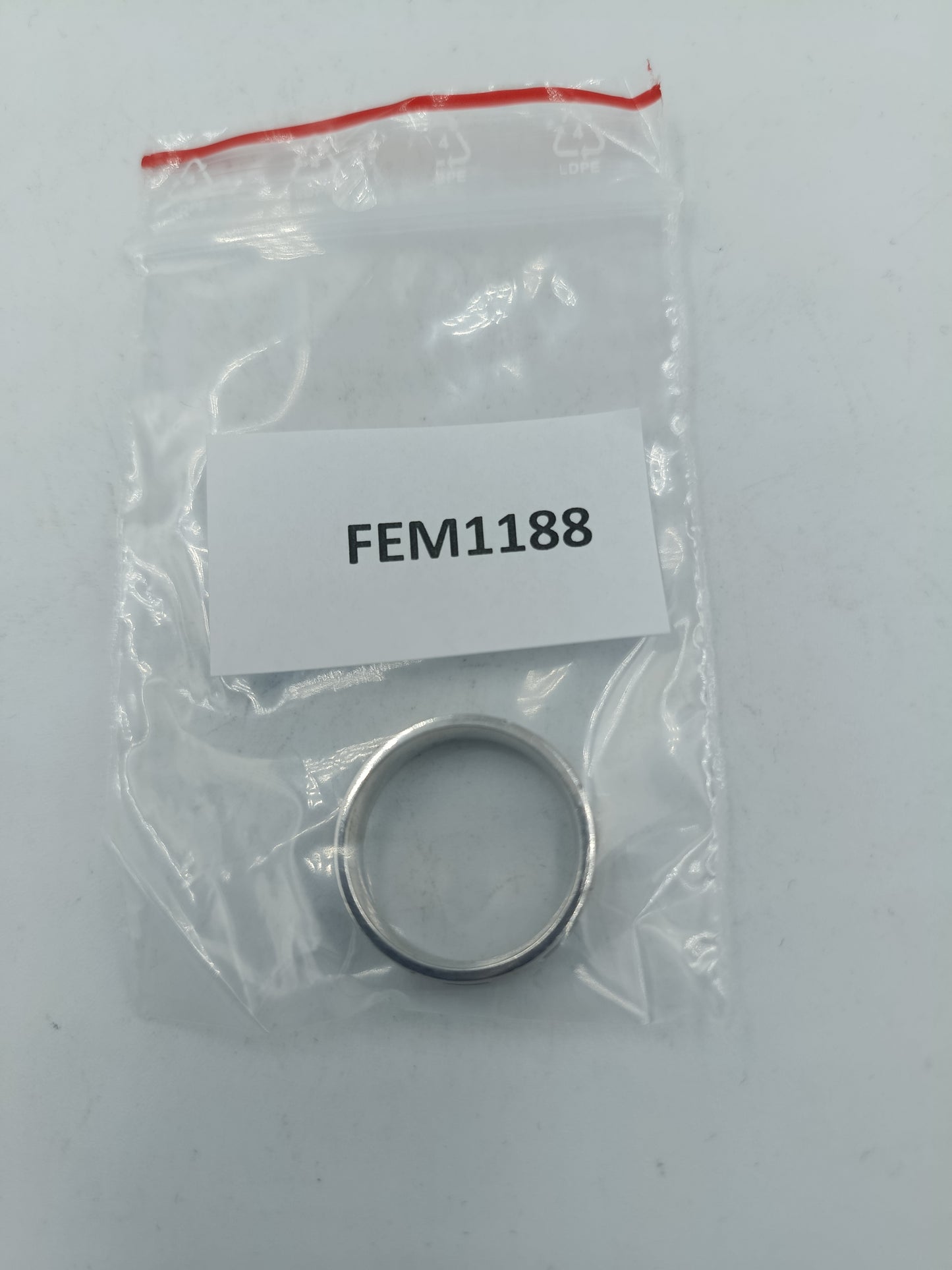 Eleganter und hochwertiger 925er Sterlingsilber Bandring mit edlem umlaufendem geometrischem Mäandermuster