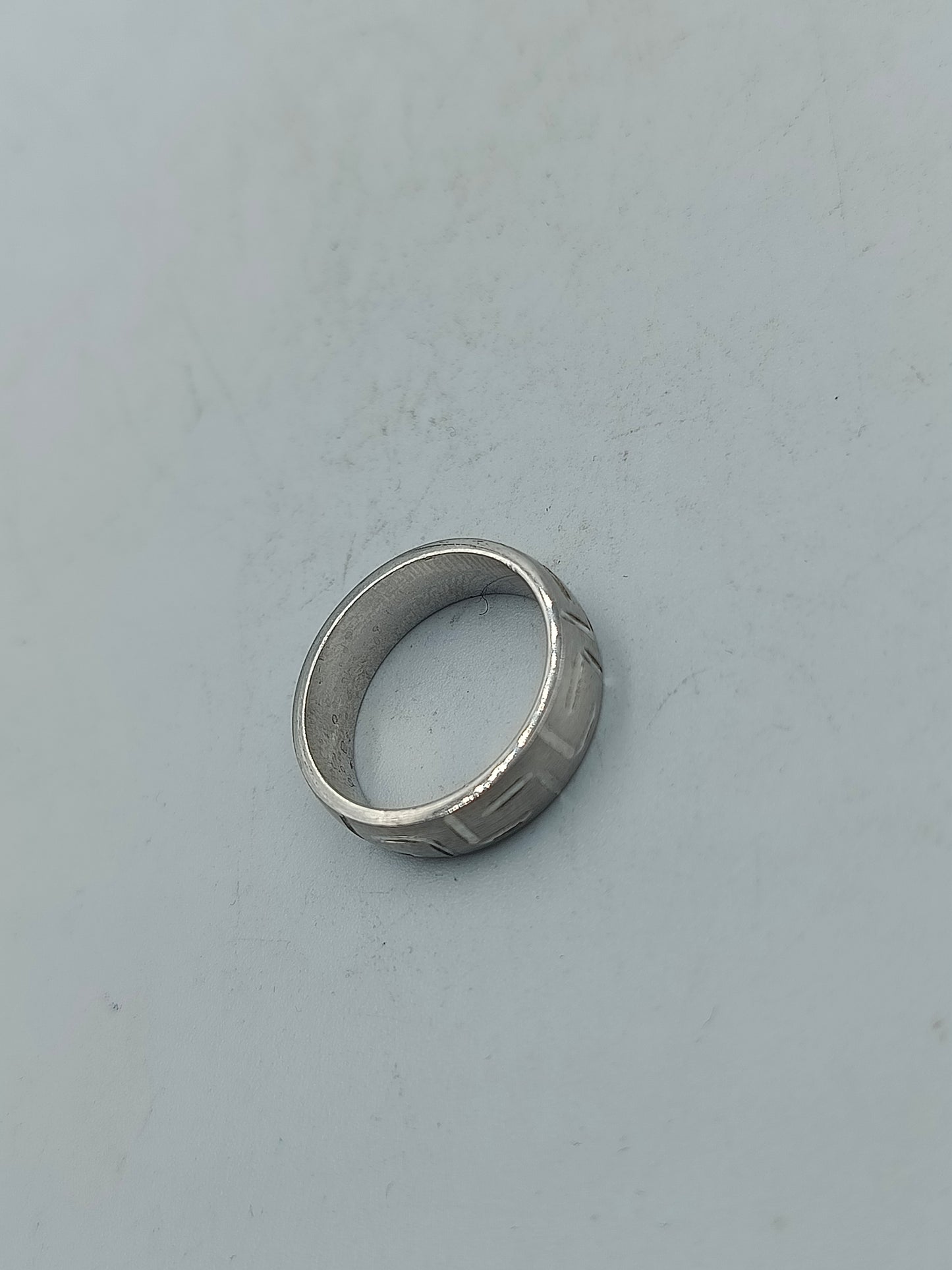 Eleganter und hochwertiger 925er Sterlingsilber Bandring mit edlem klassischem schlichtem Design perfekt