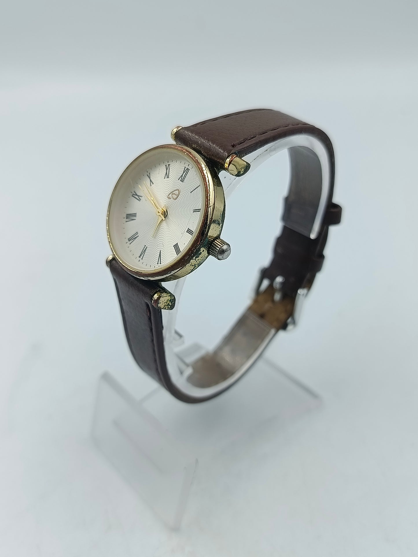 Owim Damen Quarzuhr mit braunem Lederband und goldenem Gehäuse