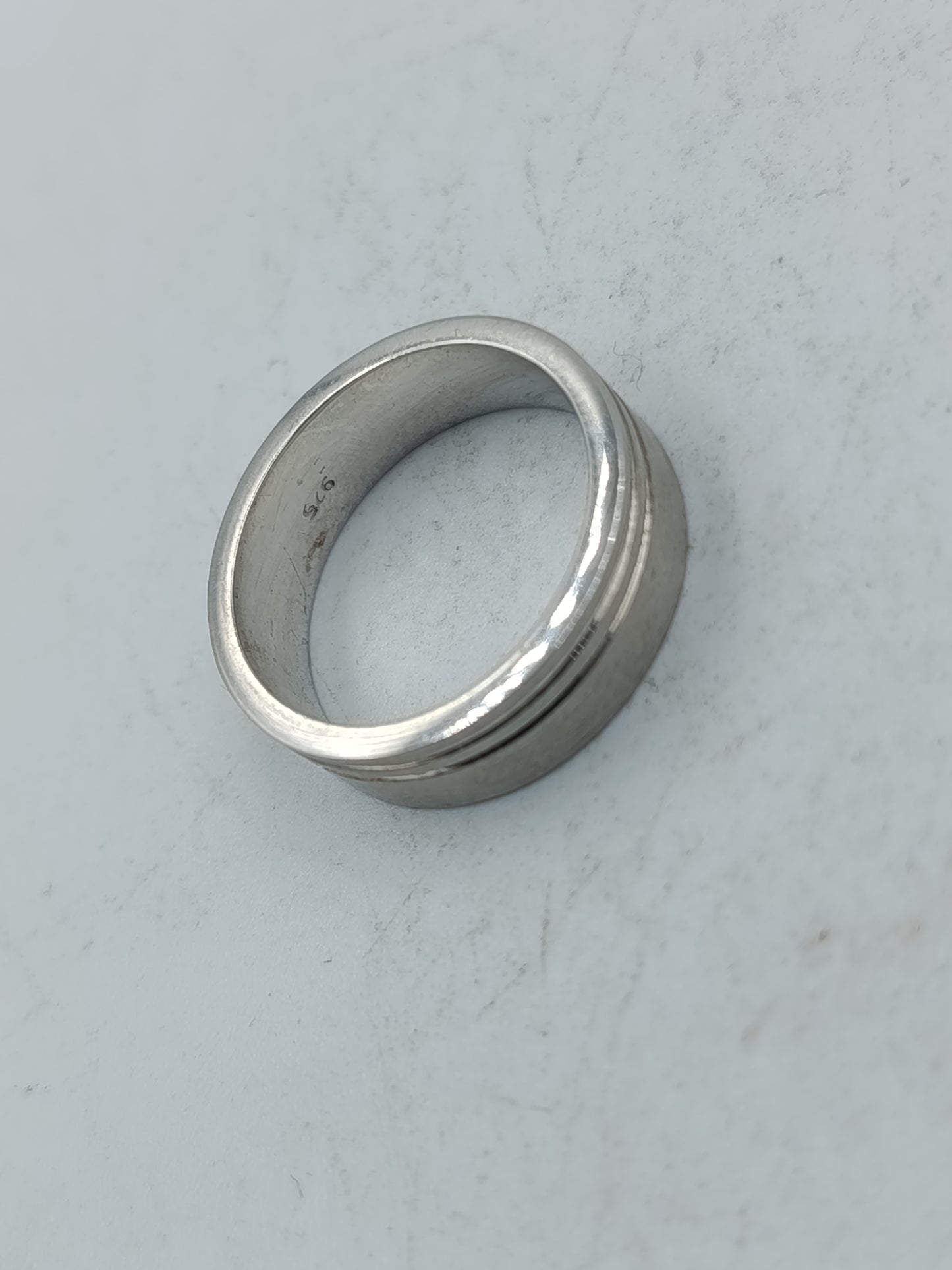Klassischer 925er Sterlingsilber Bandring schlichtes Design
