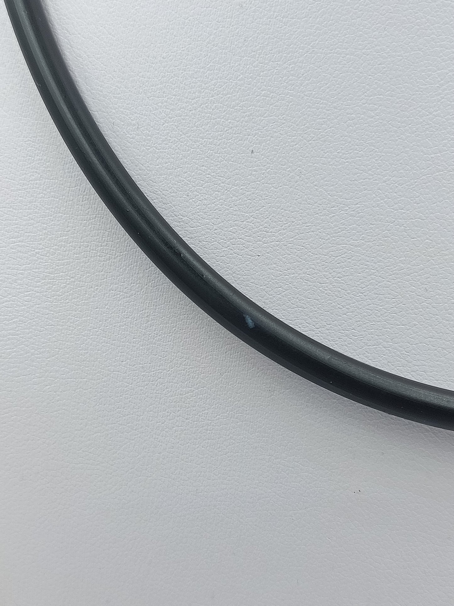 Schwarze Choker Halskette zeitloses schlichtes Design