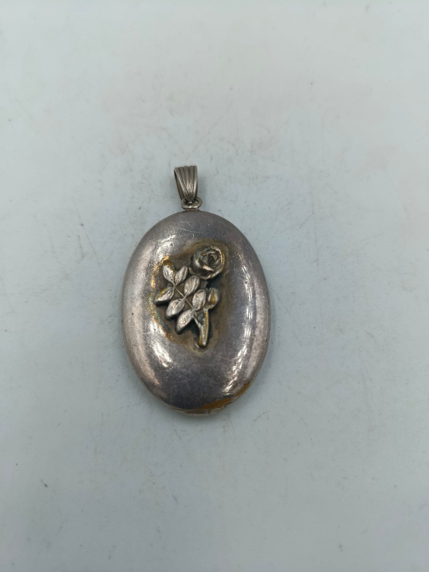 Vintage Silber Medaillon zum Öffnen Blumen Relief