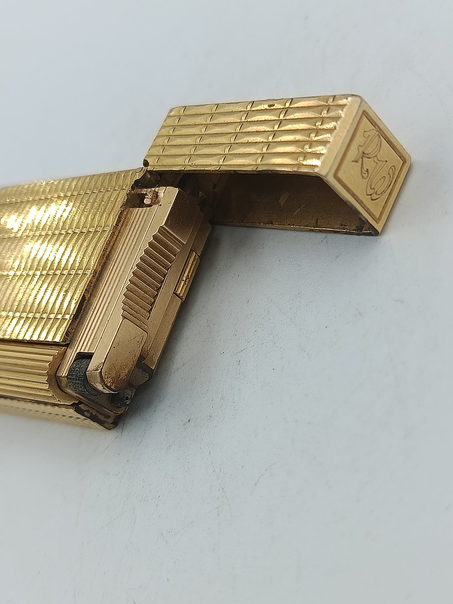 S.T. Dupont Ligne 1 Vintage Gasfeuerzeug goldfarben