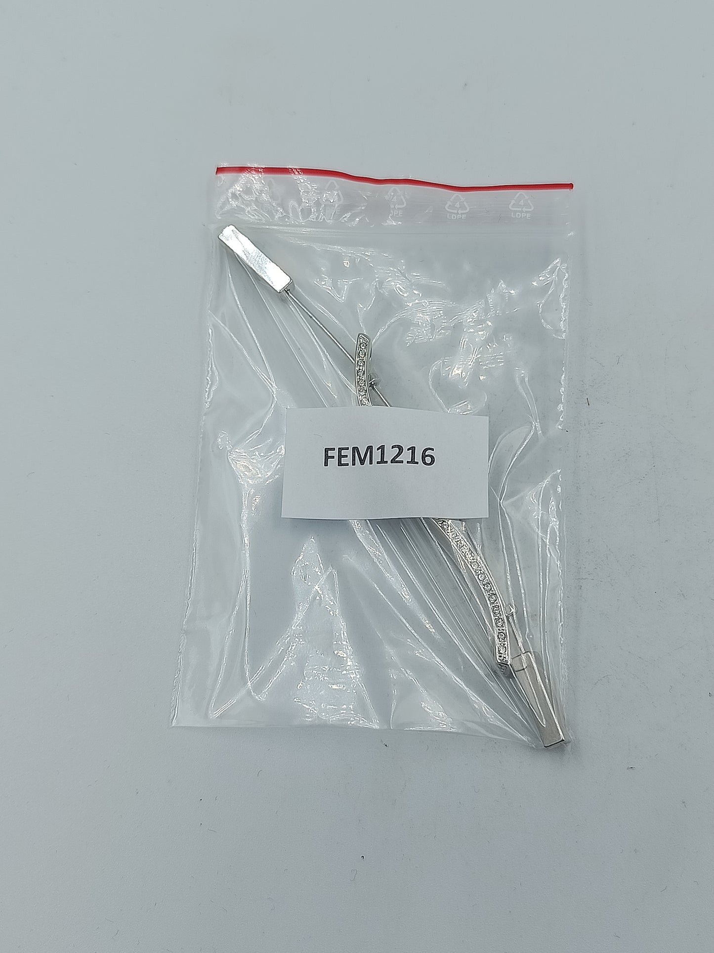 Moderne Anstecknadel Pierre Lang PL Stempel gehaemmertes Metall