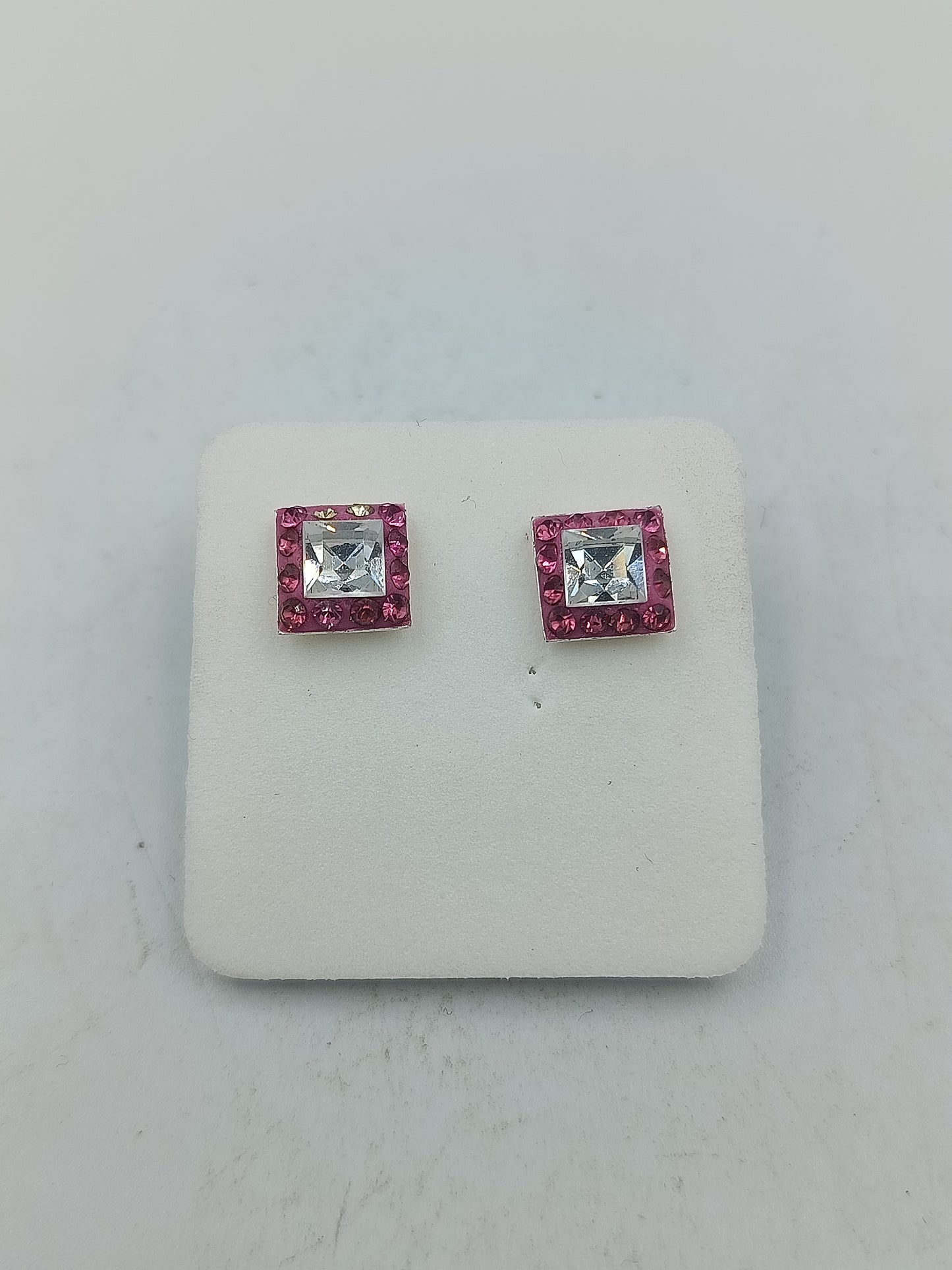 Glamouröse Ohrstecker quadratisch pinke Kristalle weisser Stein