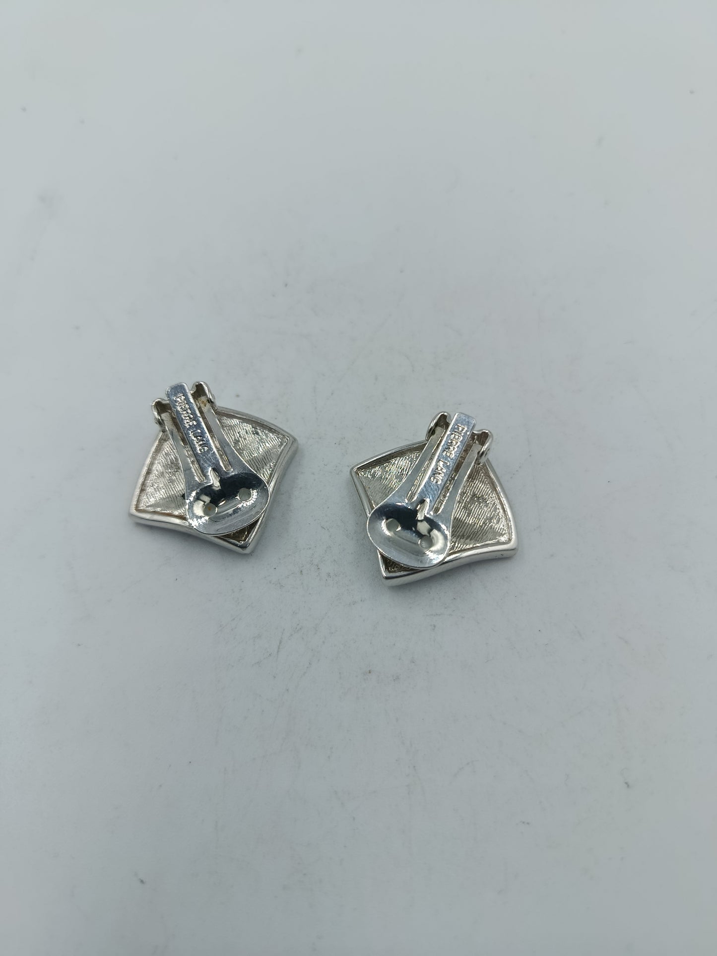 Elegante quadratische Ohrclips Pierre Lang PL Stempel Schmuck