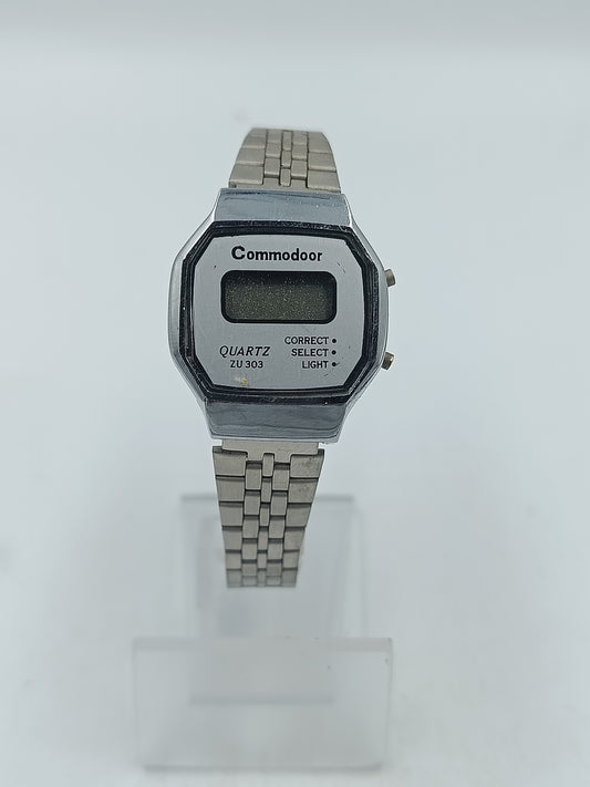 Vintage Commodoor Quartz ZU 303 Digitaluhr mit Metallarmband