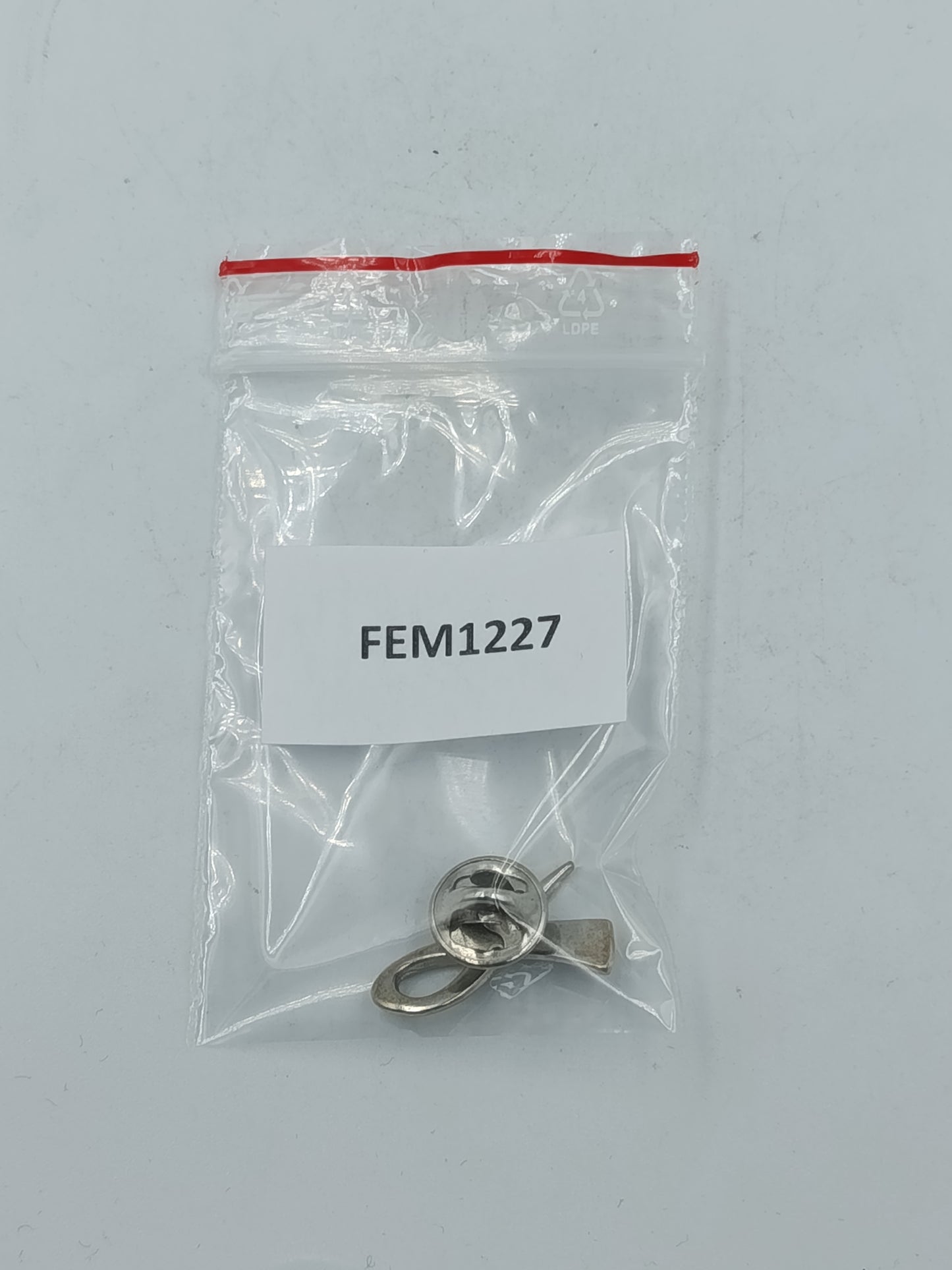 Anstecknadel rosa Schleife Brustkrebs Symbol Hoffnung Solidaritaet